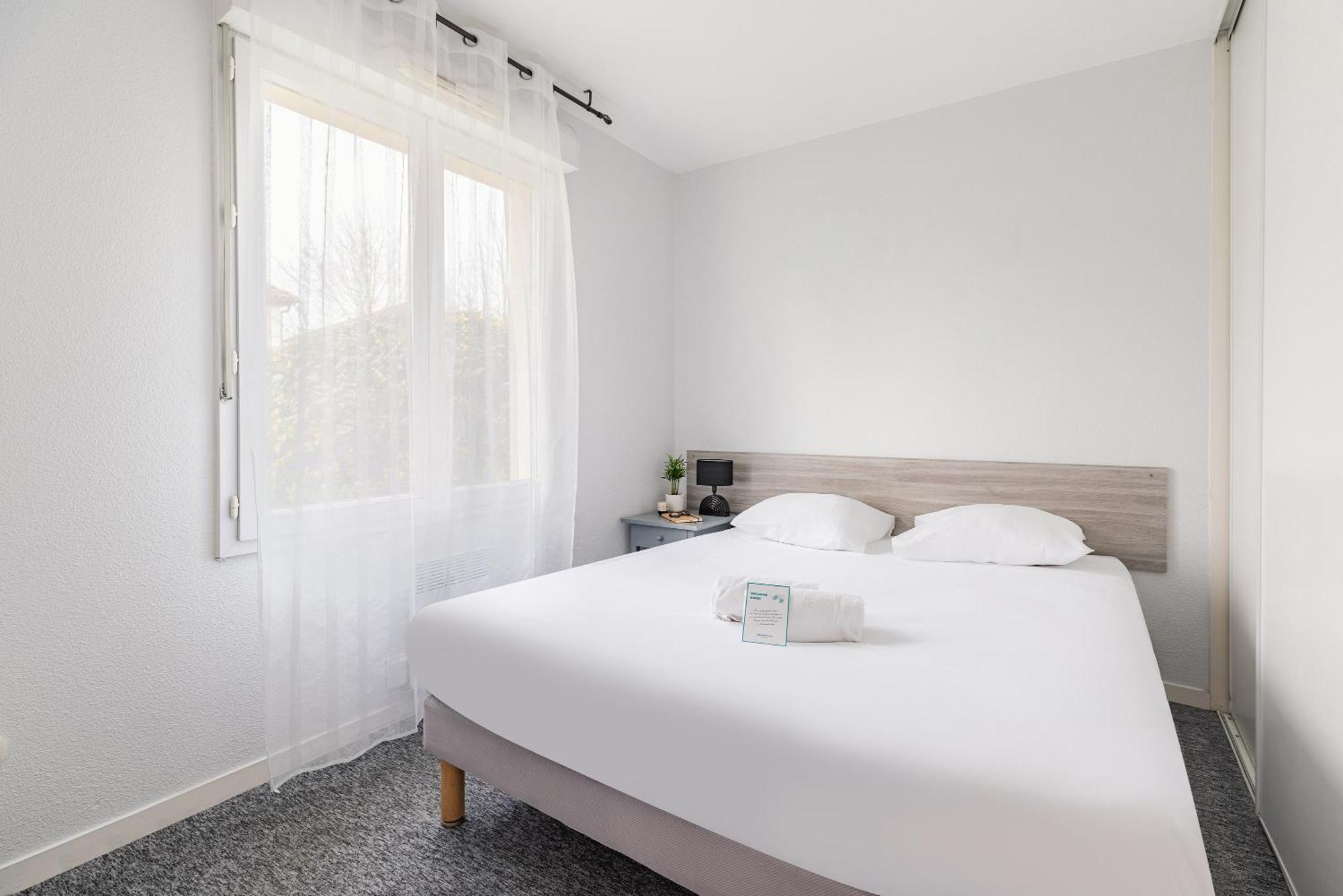 One Bedroom Apartment