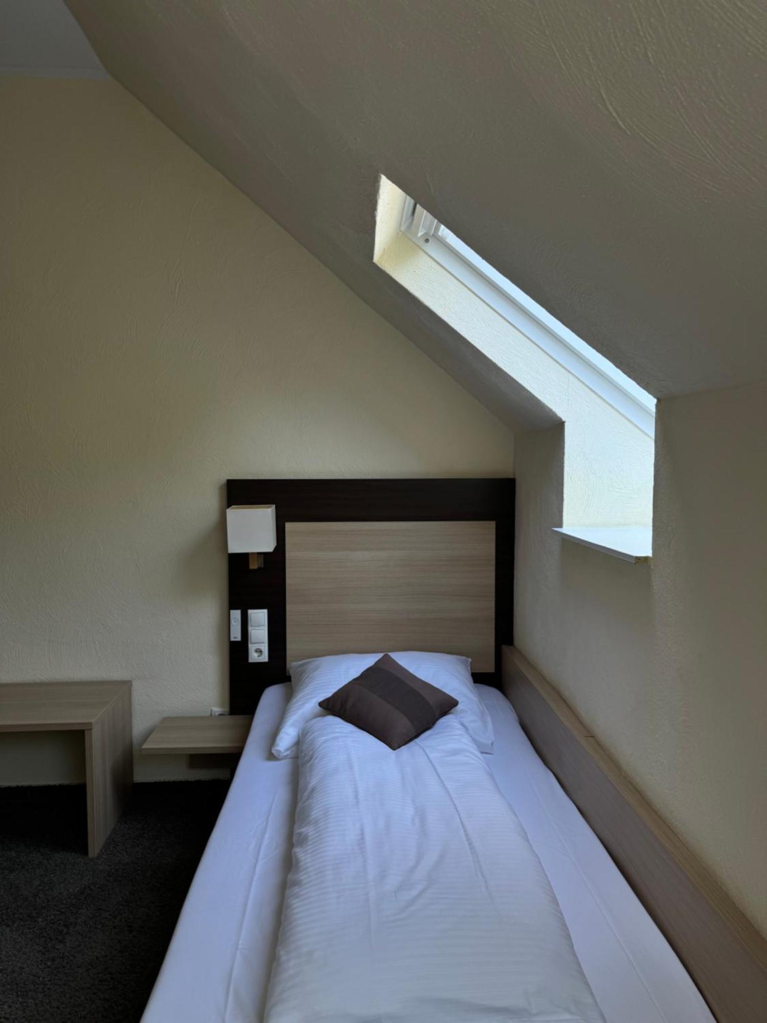 Comfort Single Room