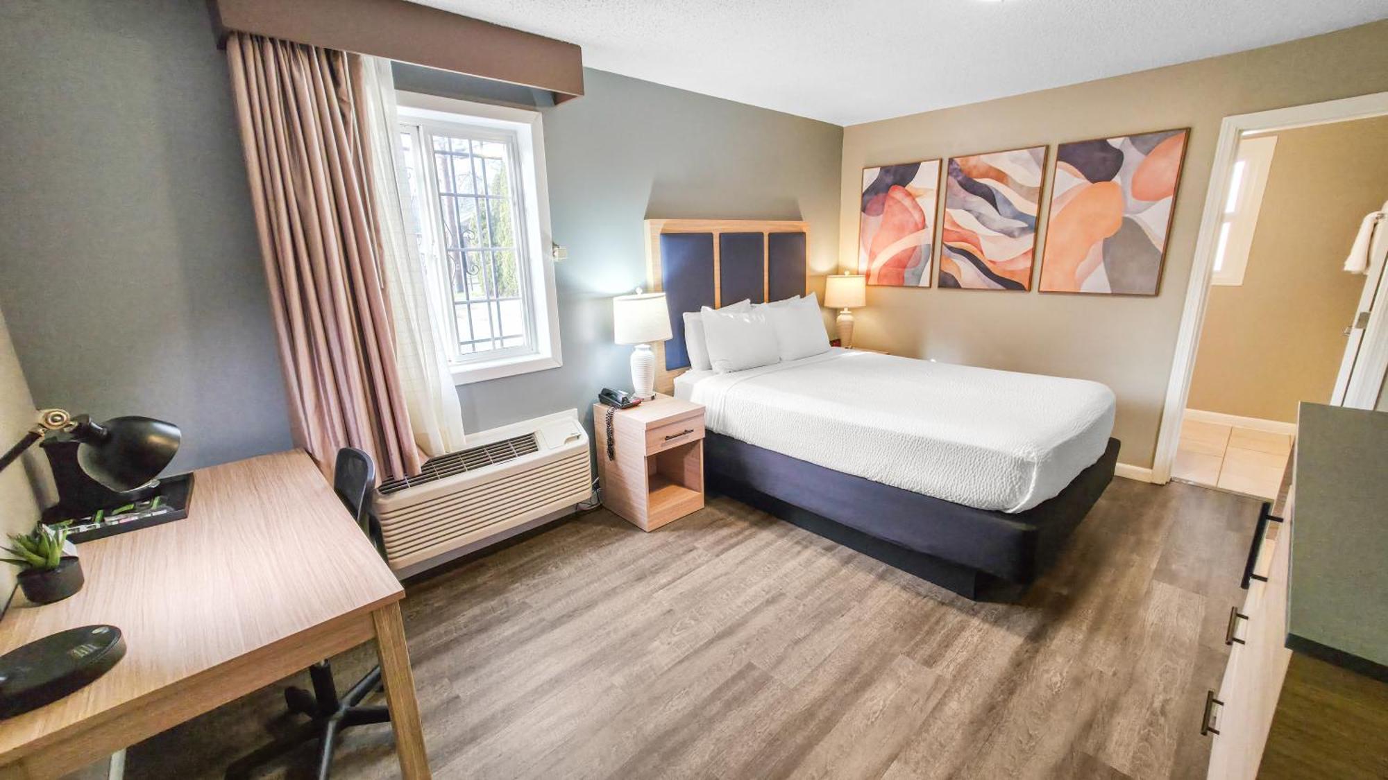 Queen Room