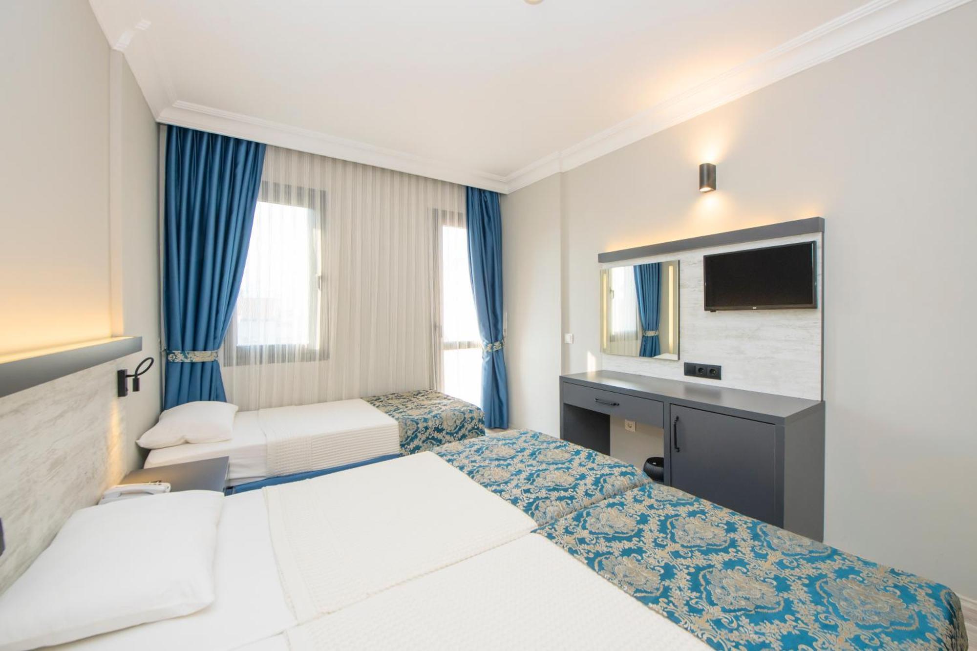 Comfort Triple Room