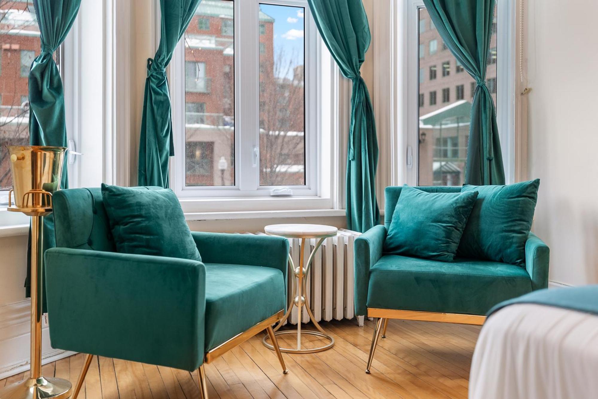 Superior King Room