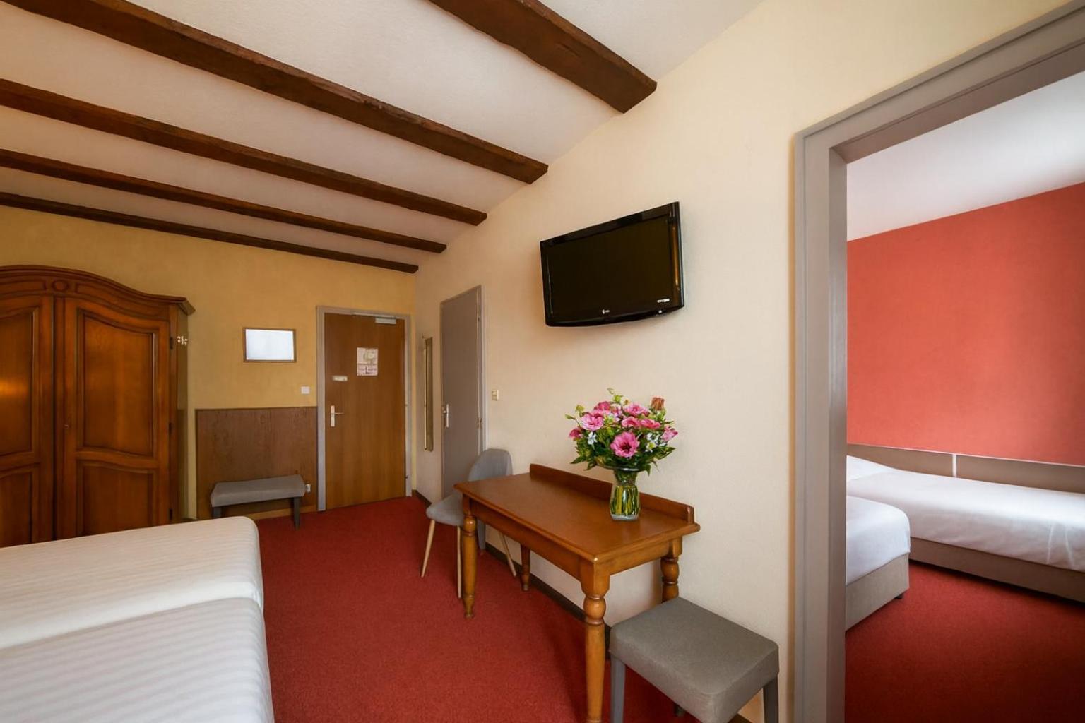 Quadruple Room,1742731598:JPEG