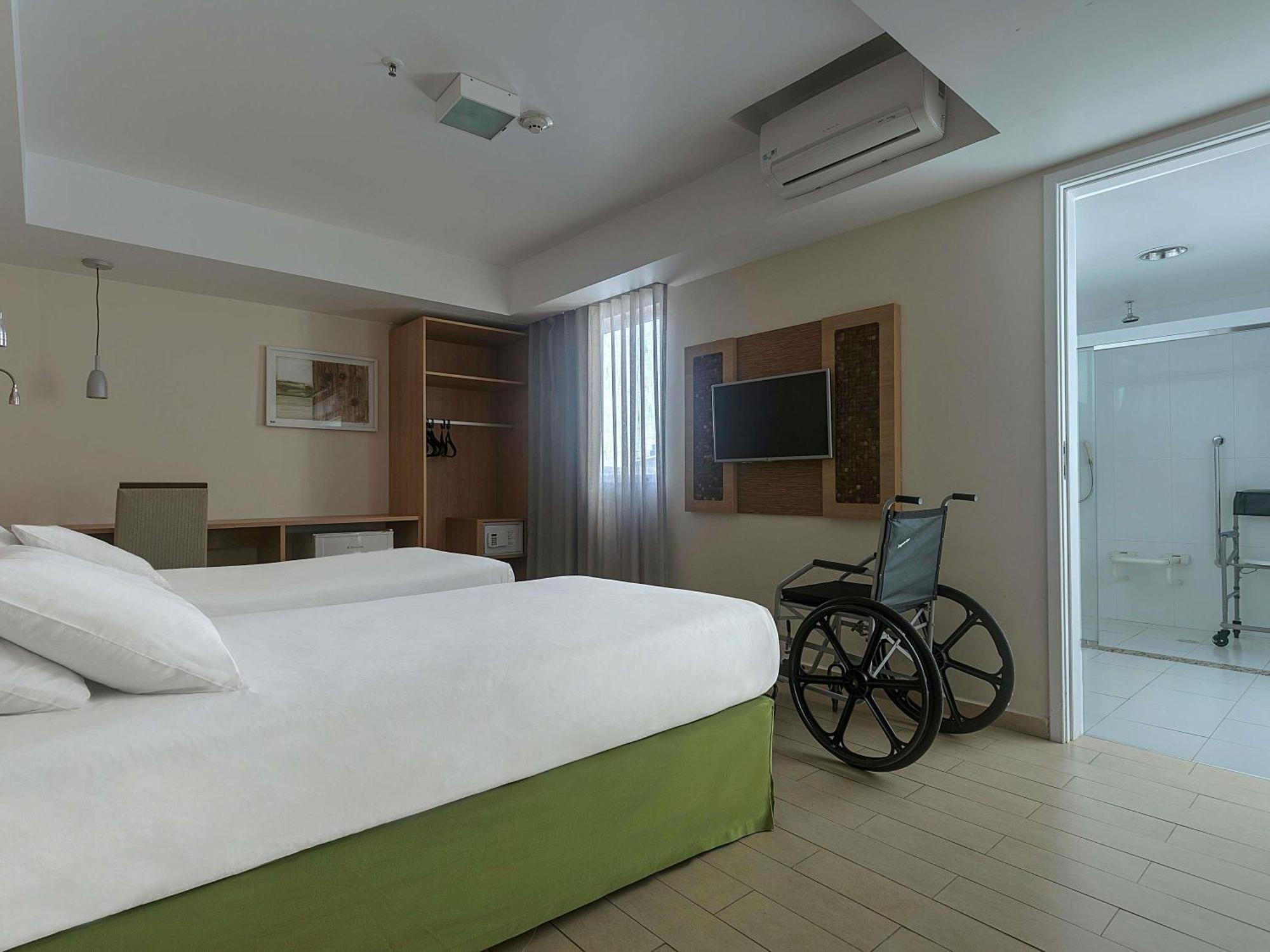Adapted Standard Twin Room