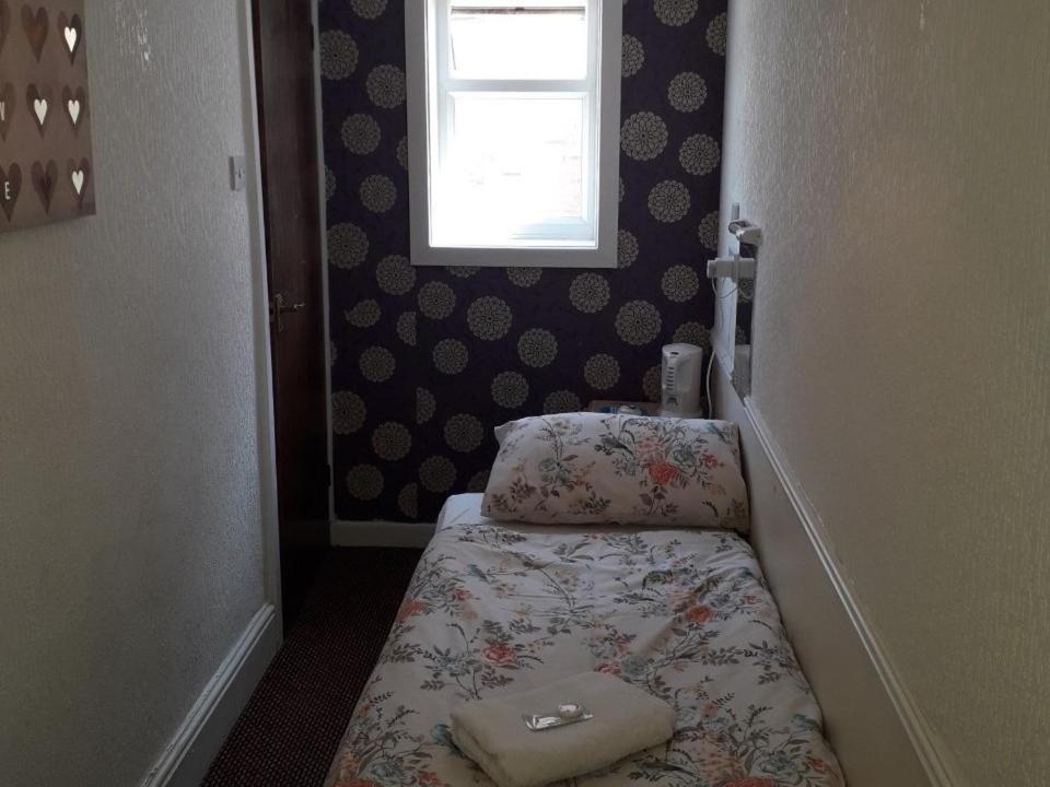 Single Room Shower