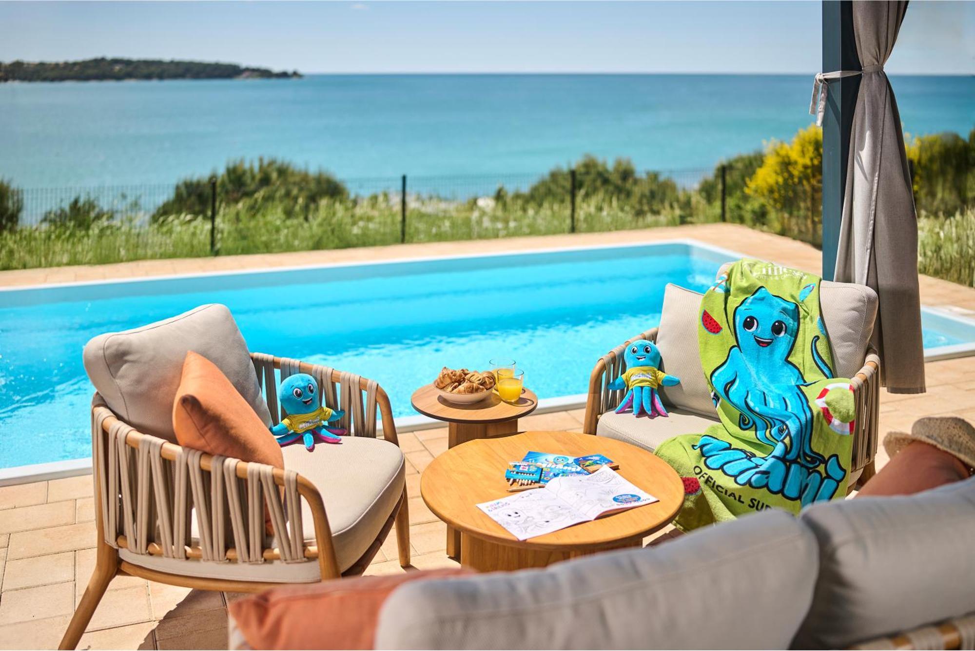Luxury Sea View Holiday Home private pool