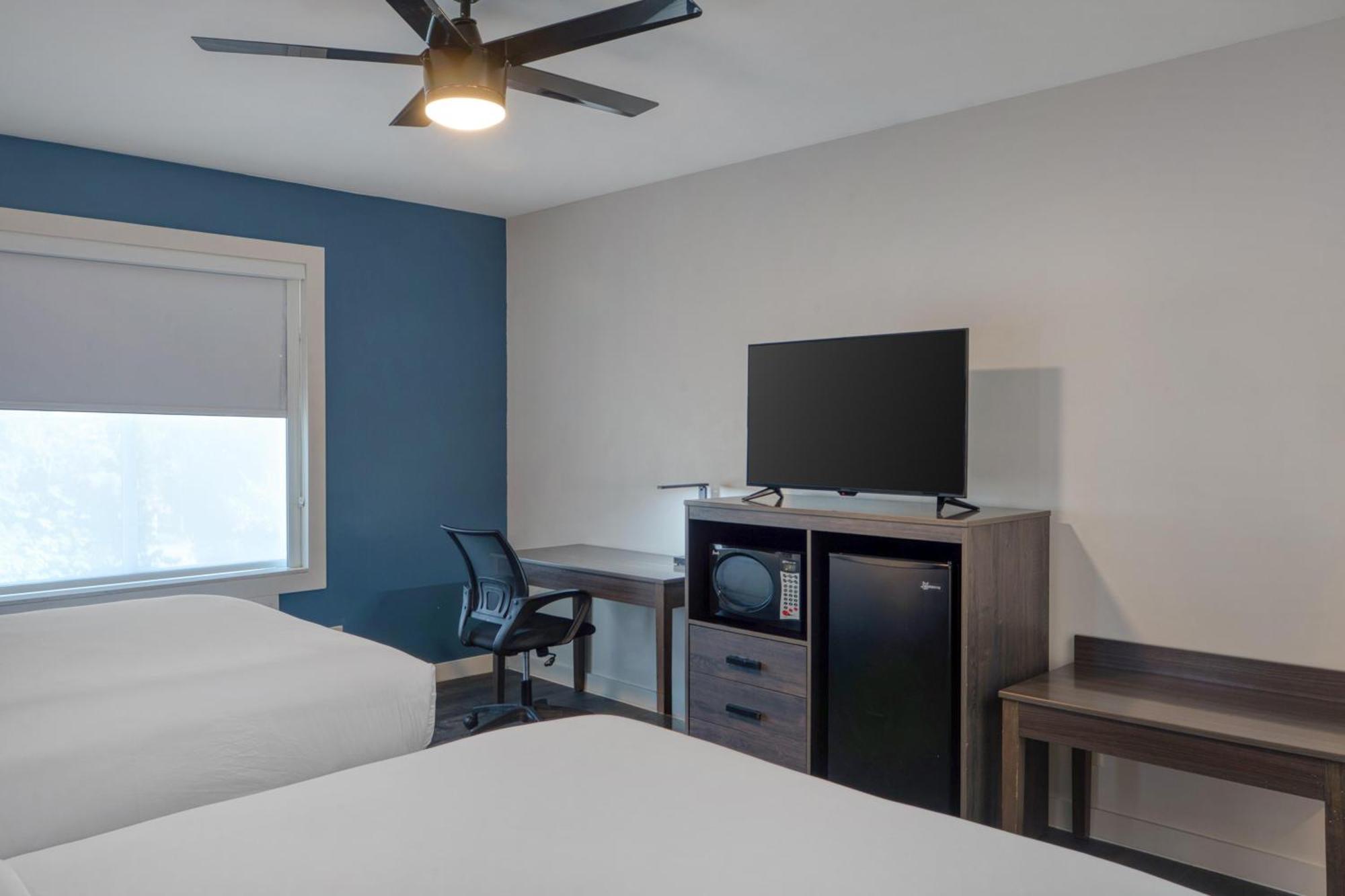 Queen Room with Two Queen Beds - Non-Smoking