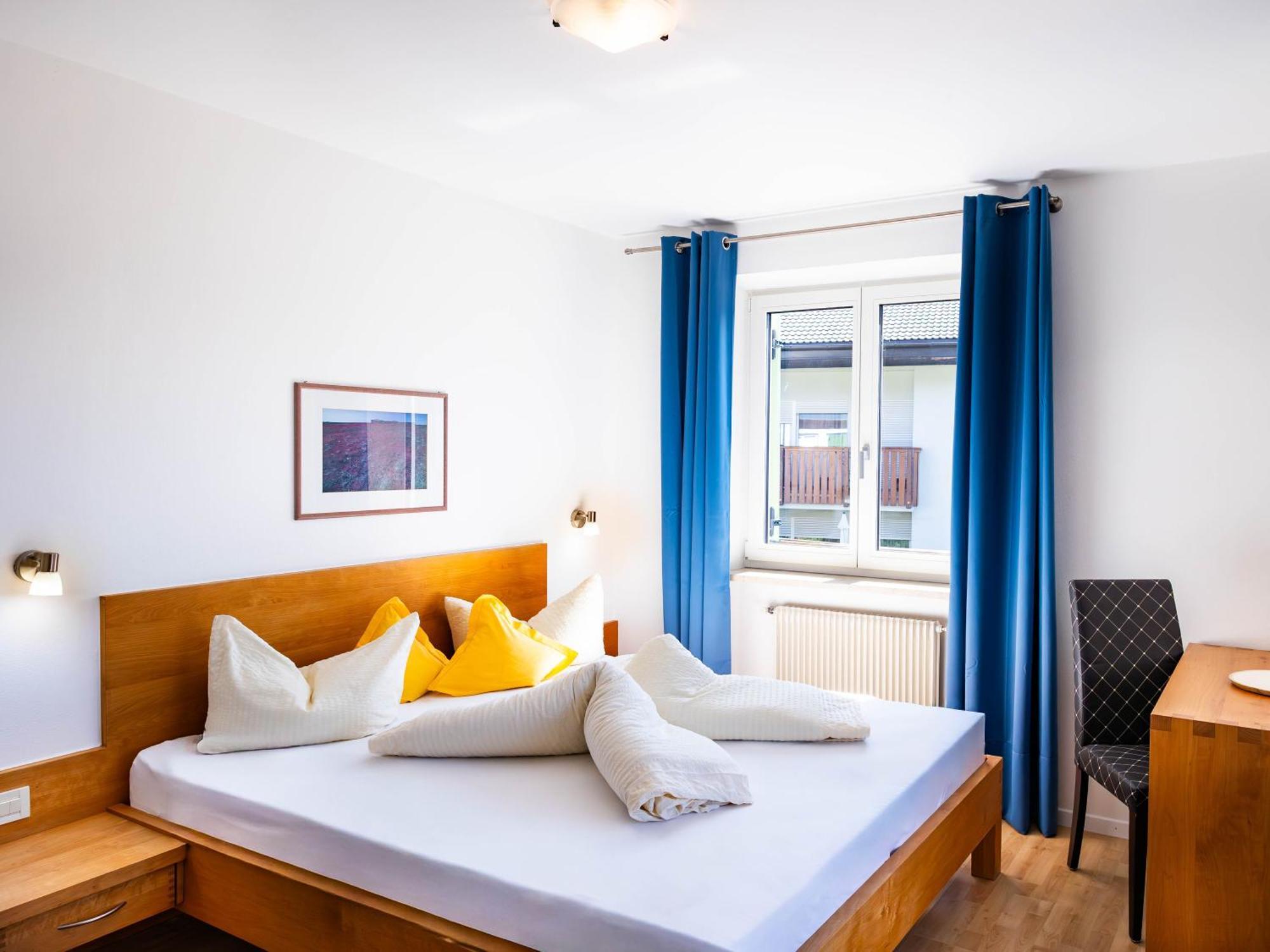 Doppelzimmer mit Balkon