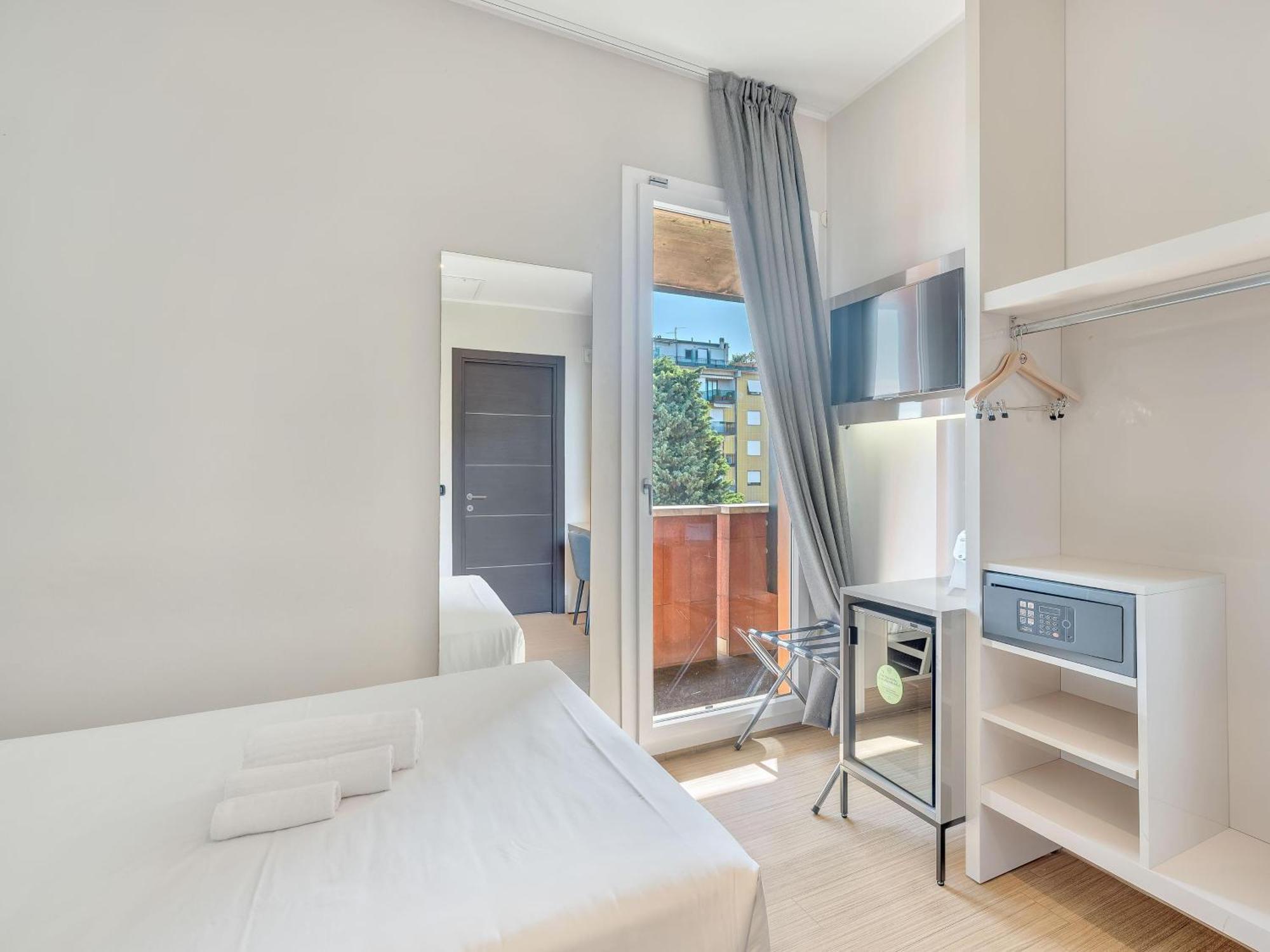 Single Room Terrace