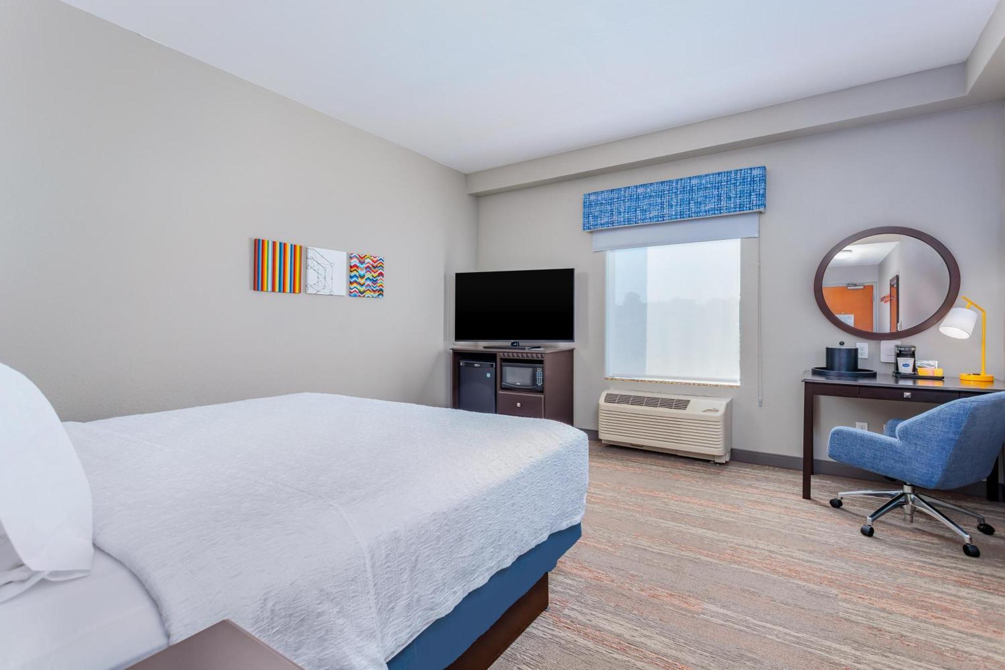 King Room - Hearing Access/Non-Smoking