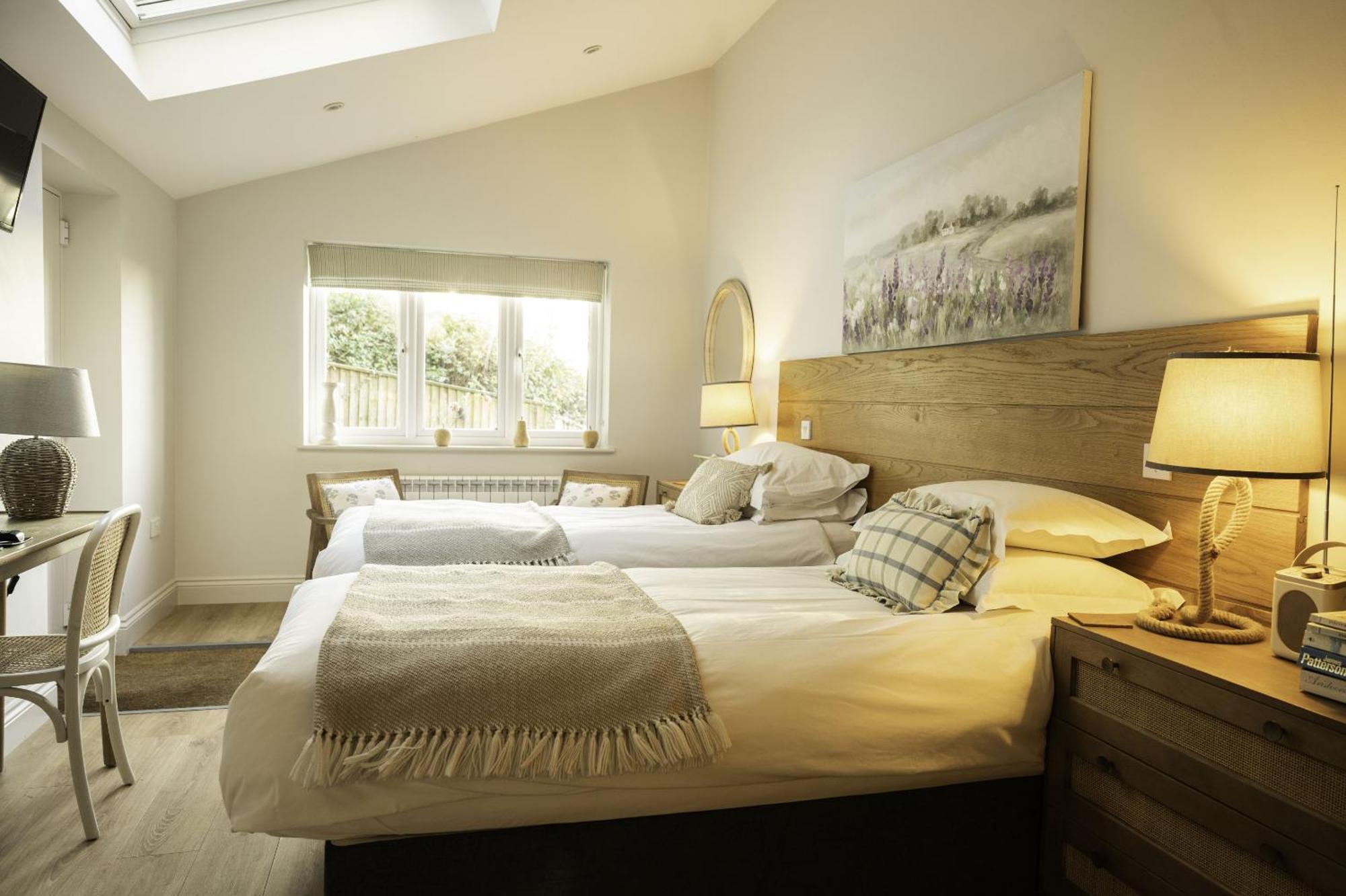 Double or Twin Room with Private Bathroom