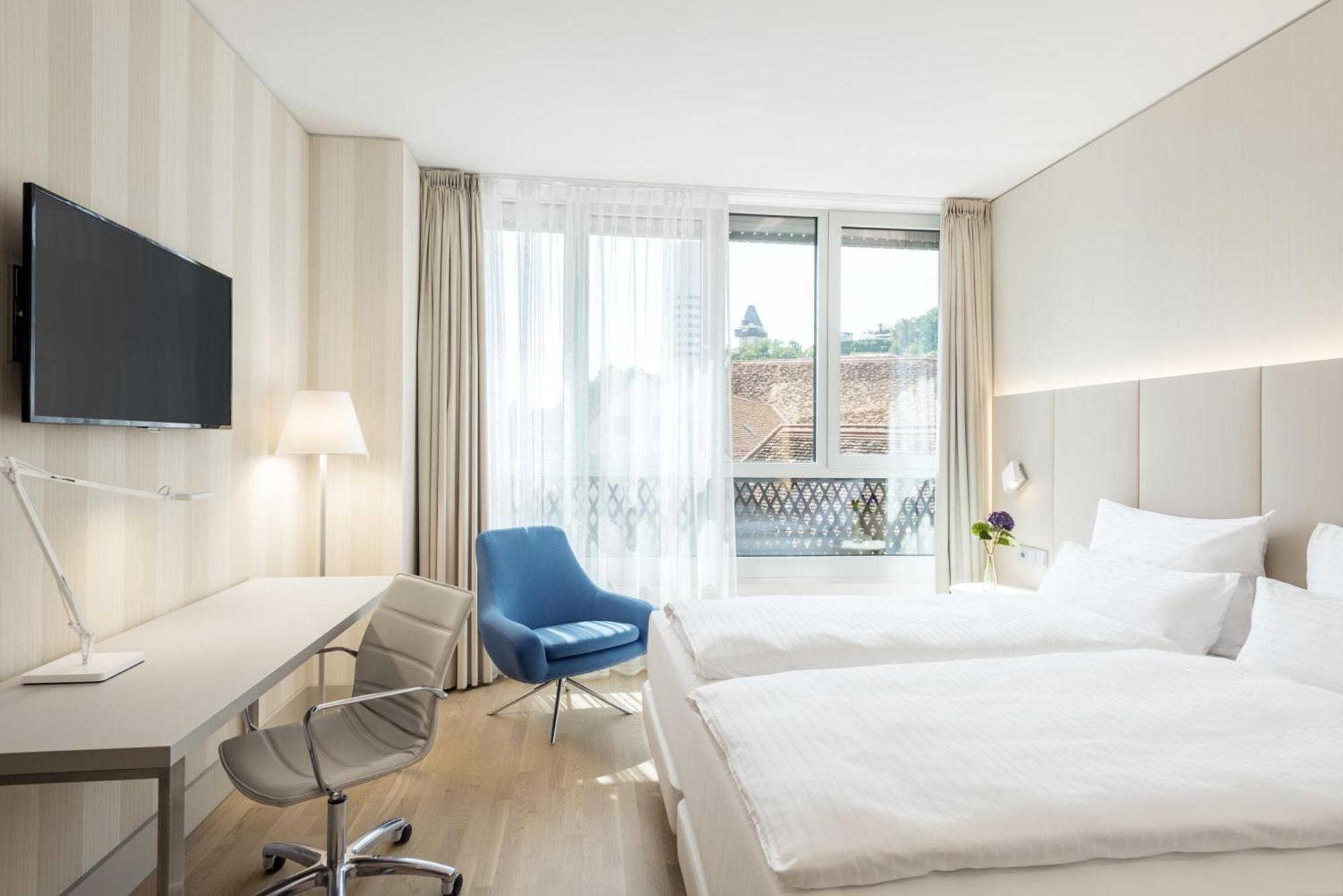 Standard Double or Twin Room with View