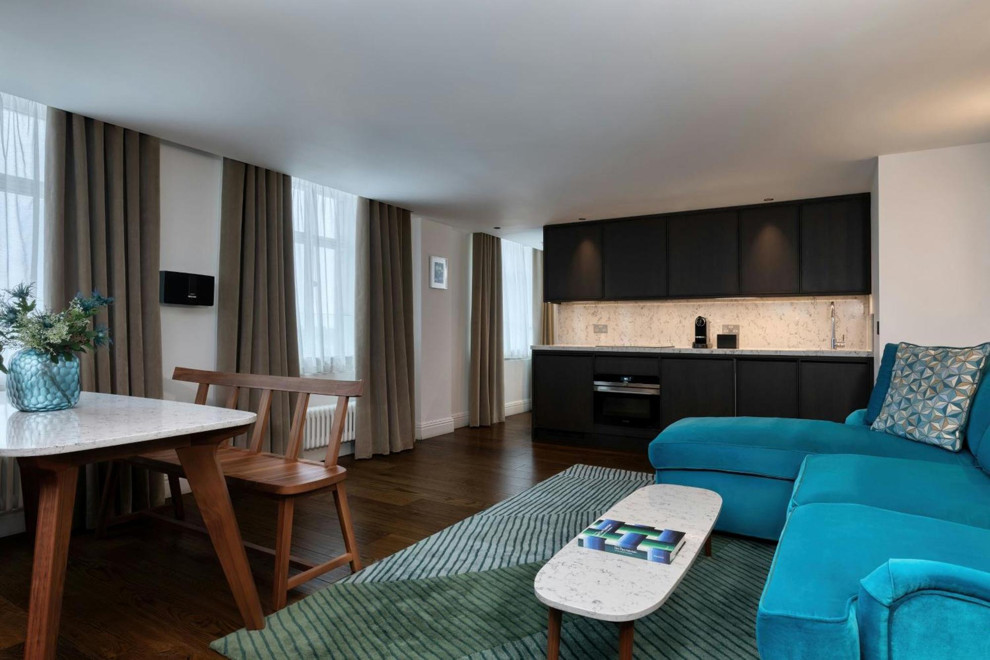 One-Bedroom King Suite City View