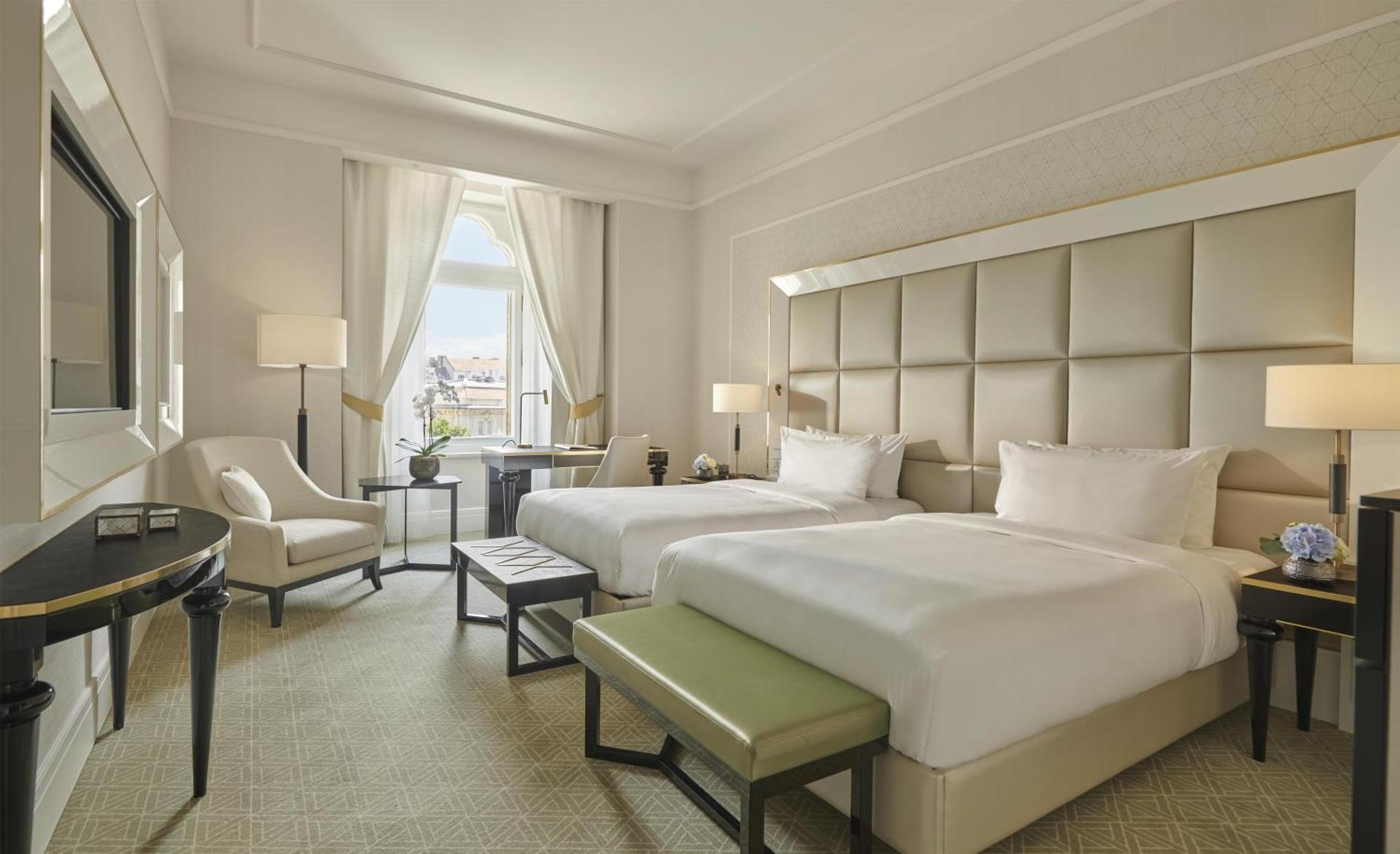Deluxe Twin Room City View
