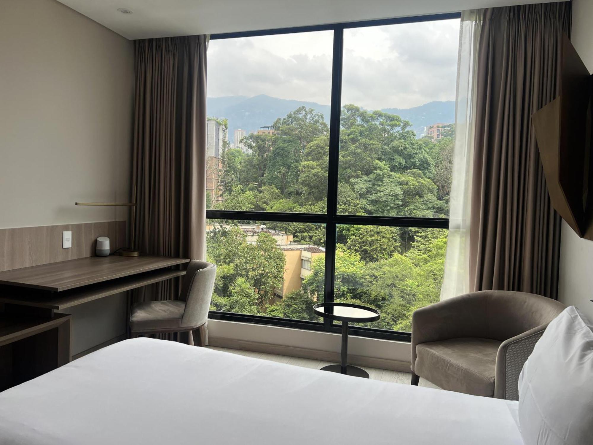 Superior Twin Room Kitchenette