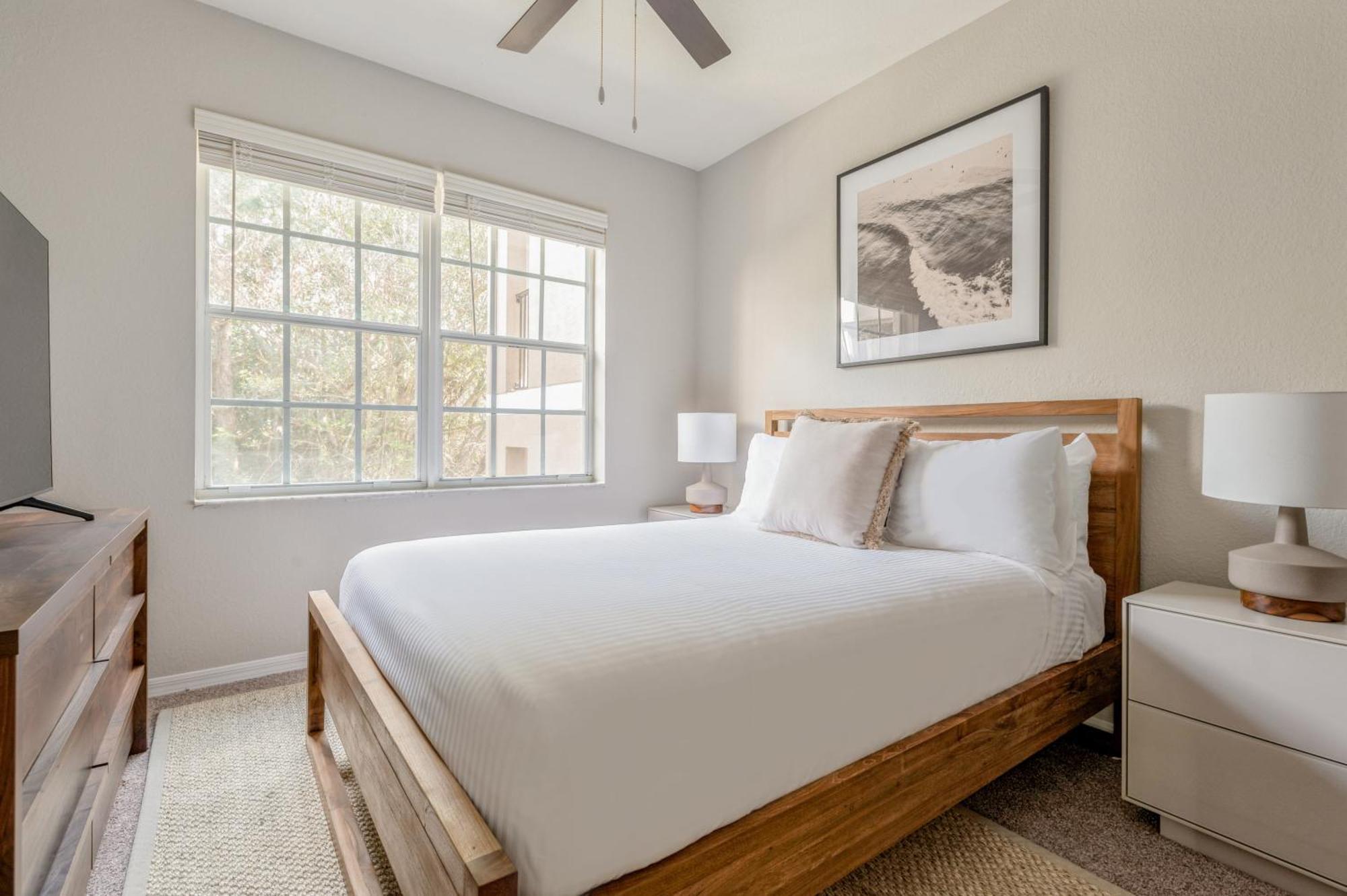 Three-Bedroom Apartment Self Check Virtual Front Desk