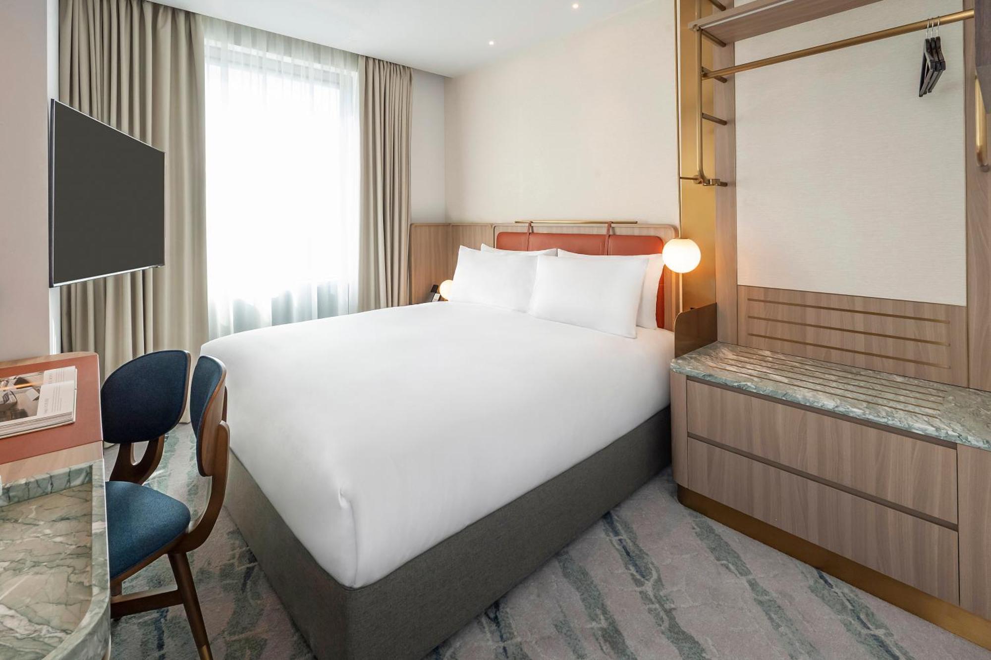 Dorsett King Room