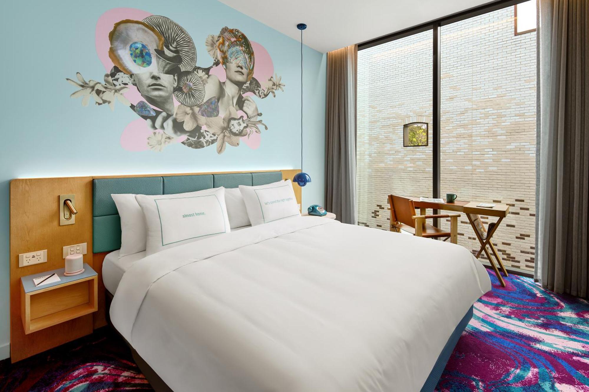 Medium King Room