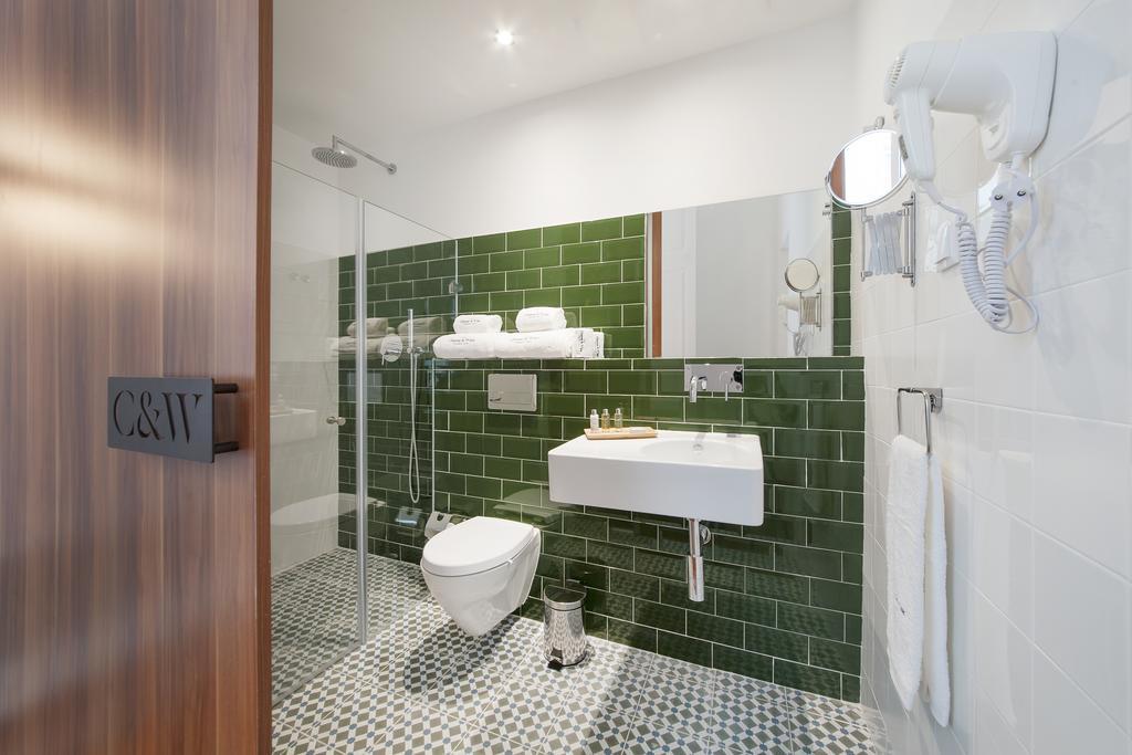 Quarto Duplo com vista interior