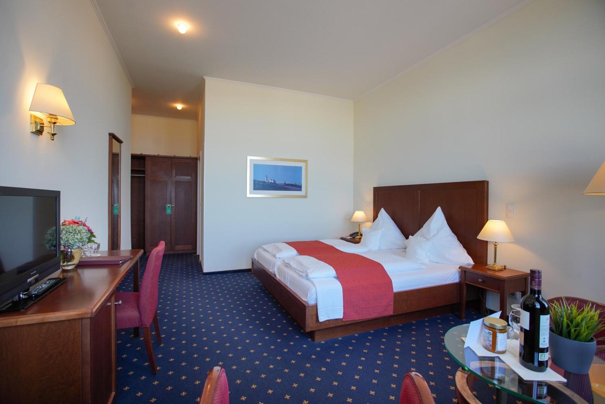 Double Room "Ostfriesenhof" no elevator a limited view