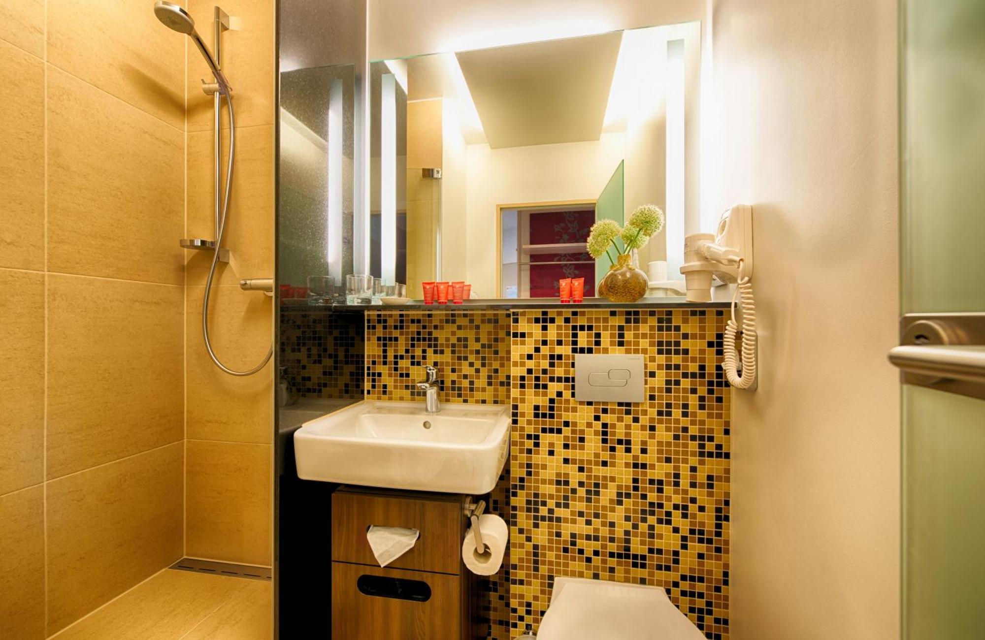 Comfort Double or Twin Room