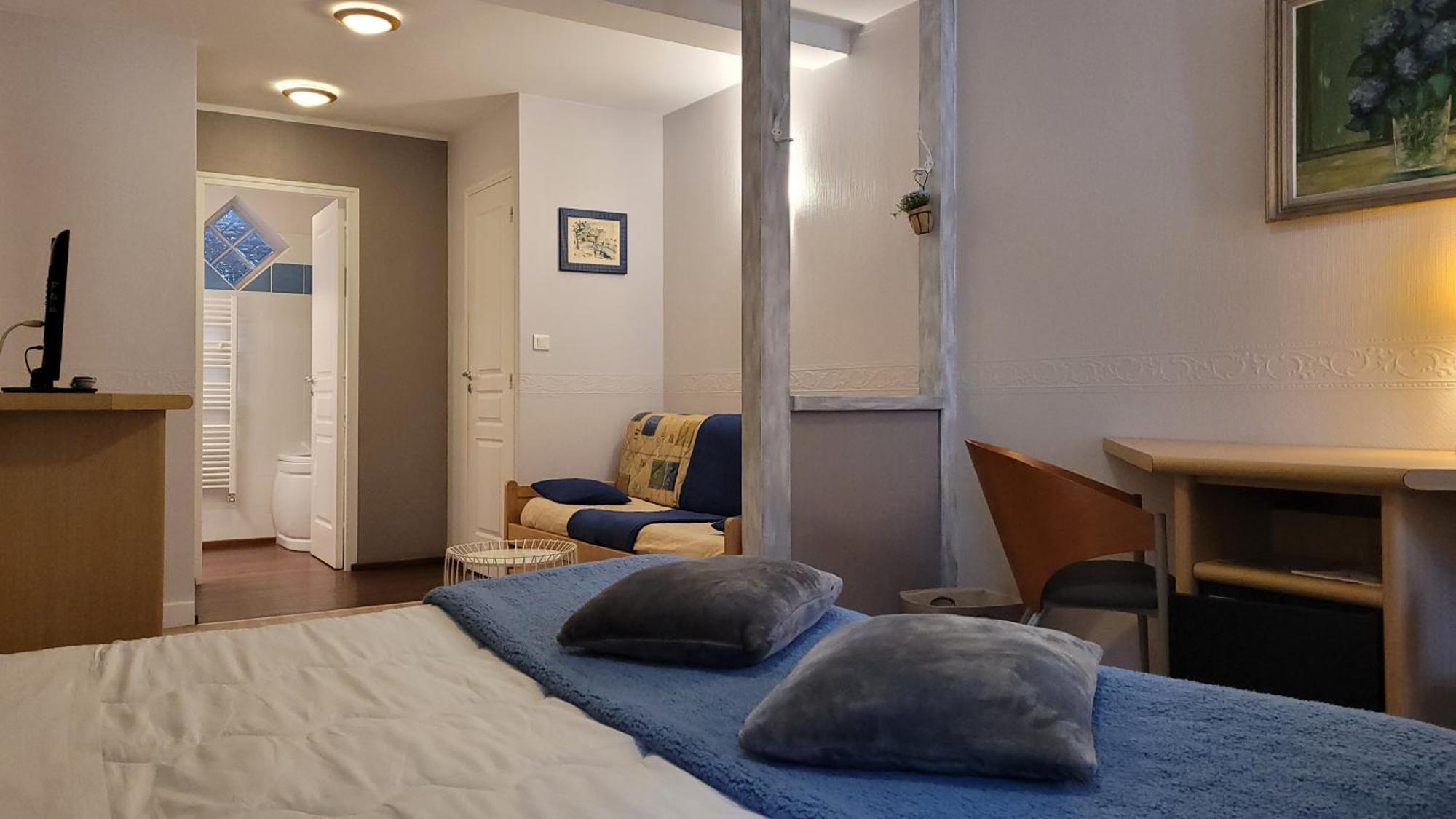 Chambre Triple avec Baignoire