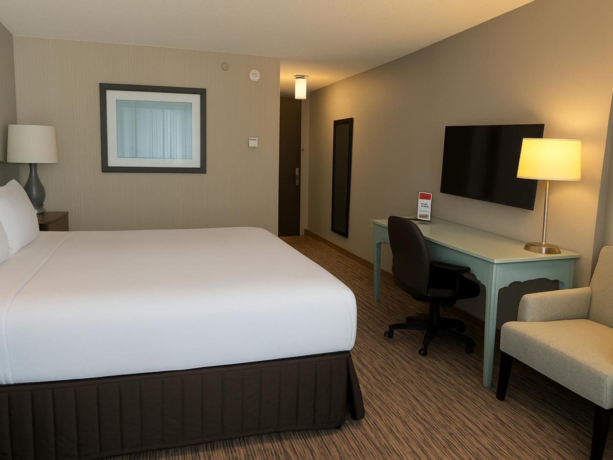 King Room - Hearing Accessible/Non-Smoking