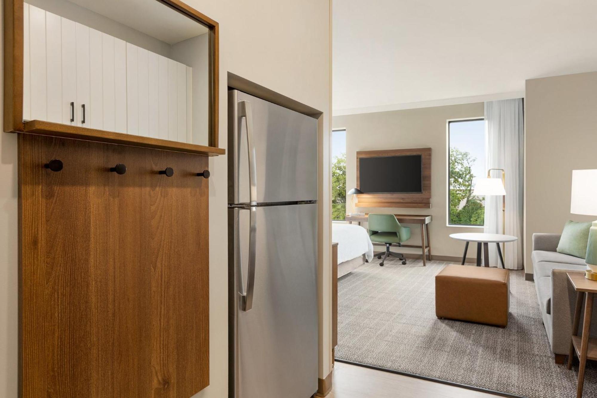 King Studio Suite