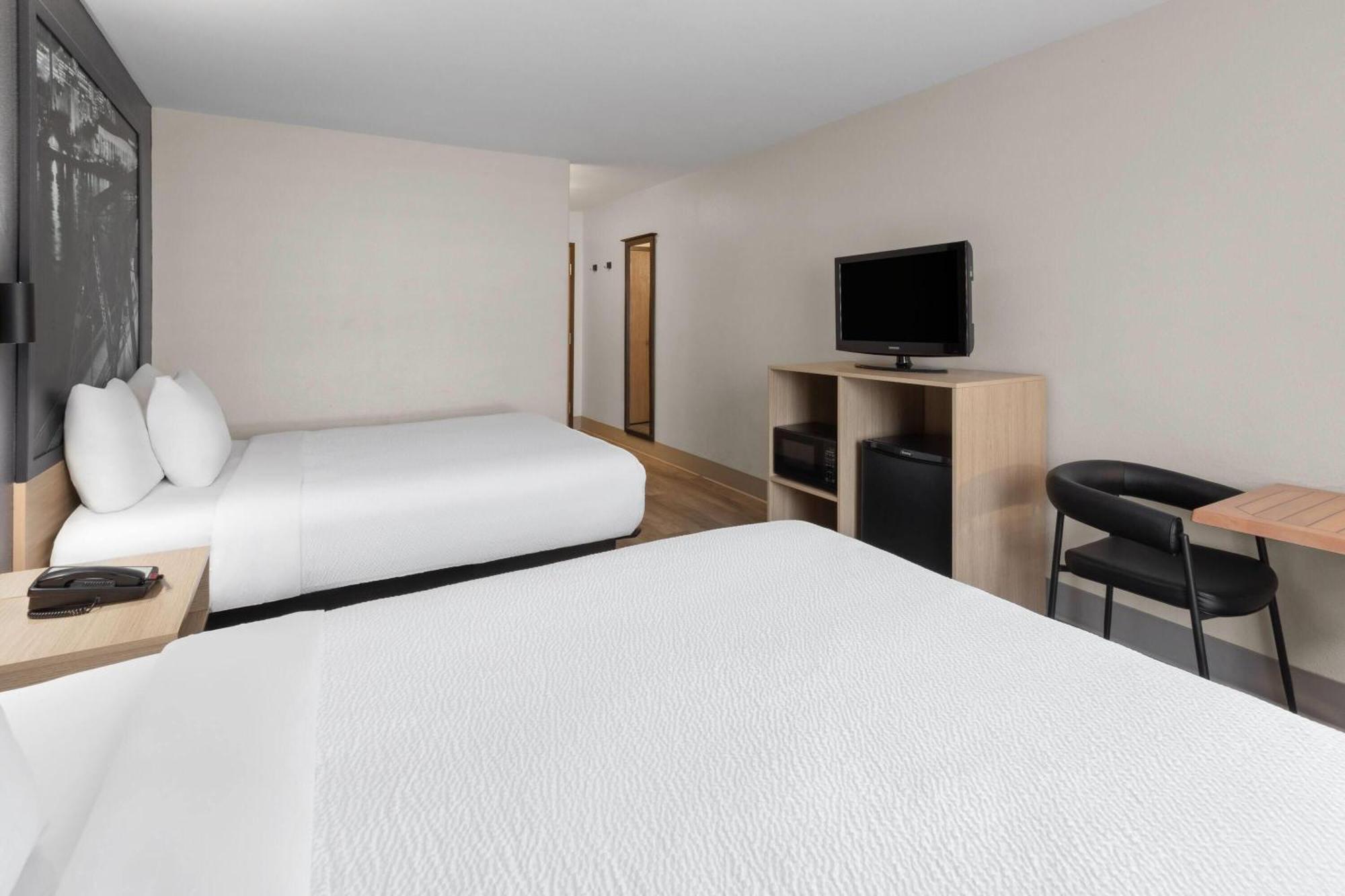 Two Queen Beds Room Non-Smoking