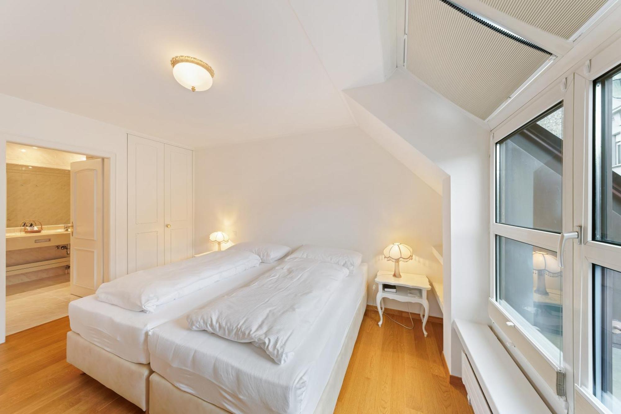Economy Double Room Queensize Bed