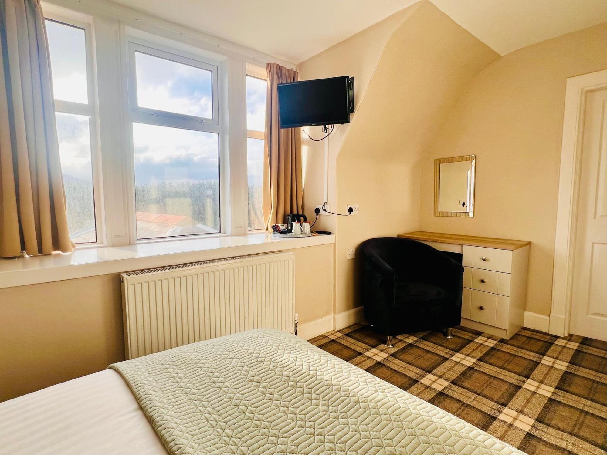 Standard Double Room with Garden View