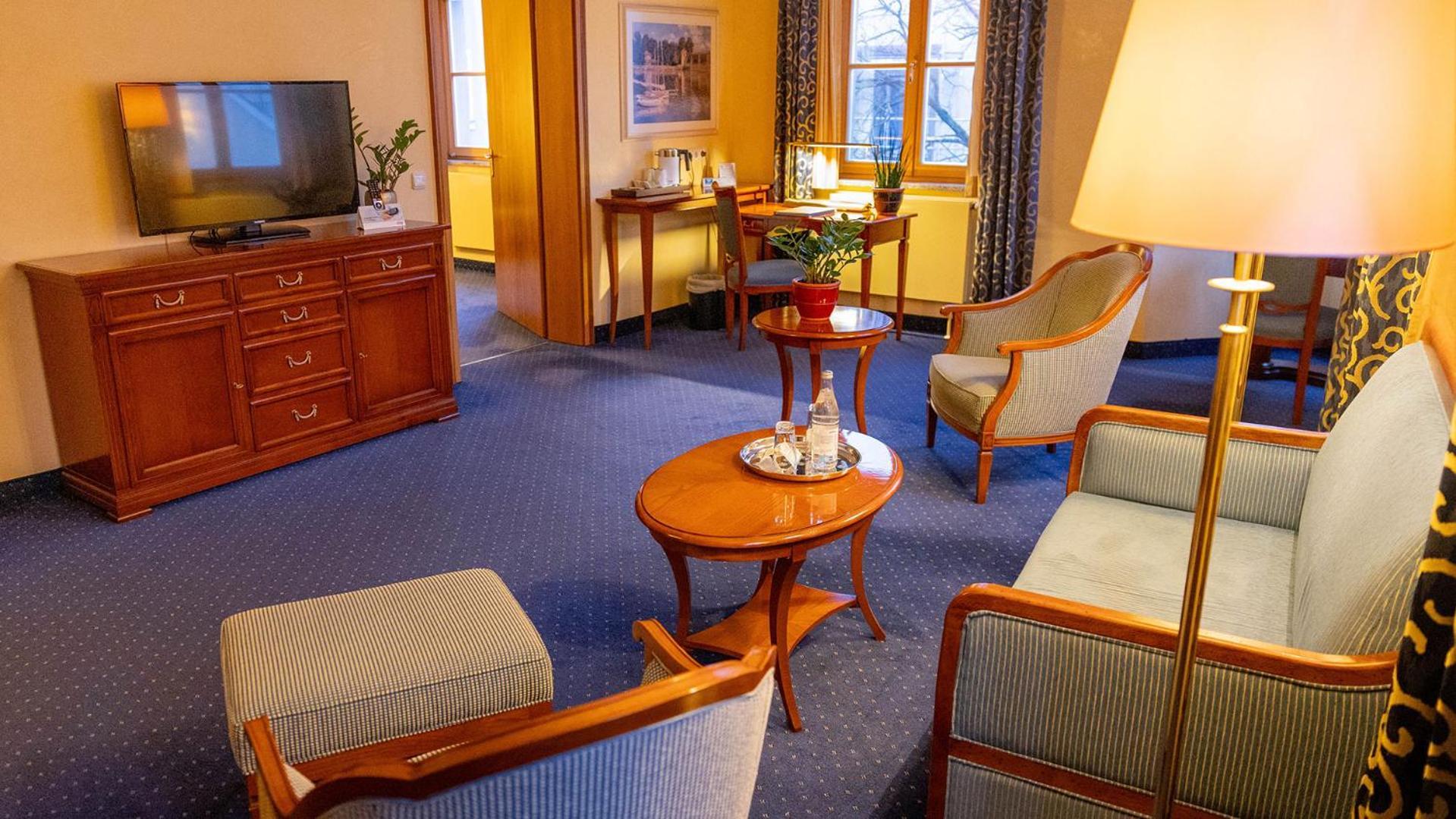 Deluxe Suite