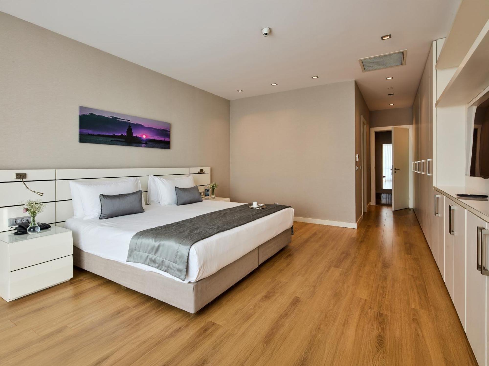 Four Bedroom Penthouse Apartment Sea View