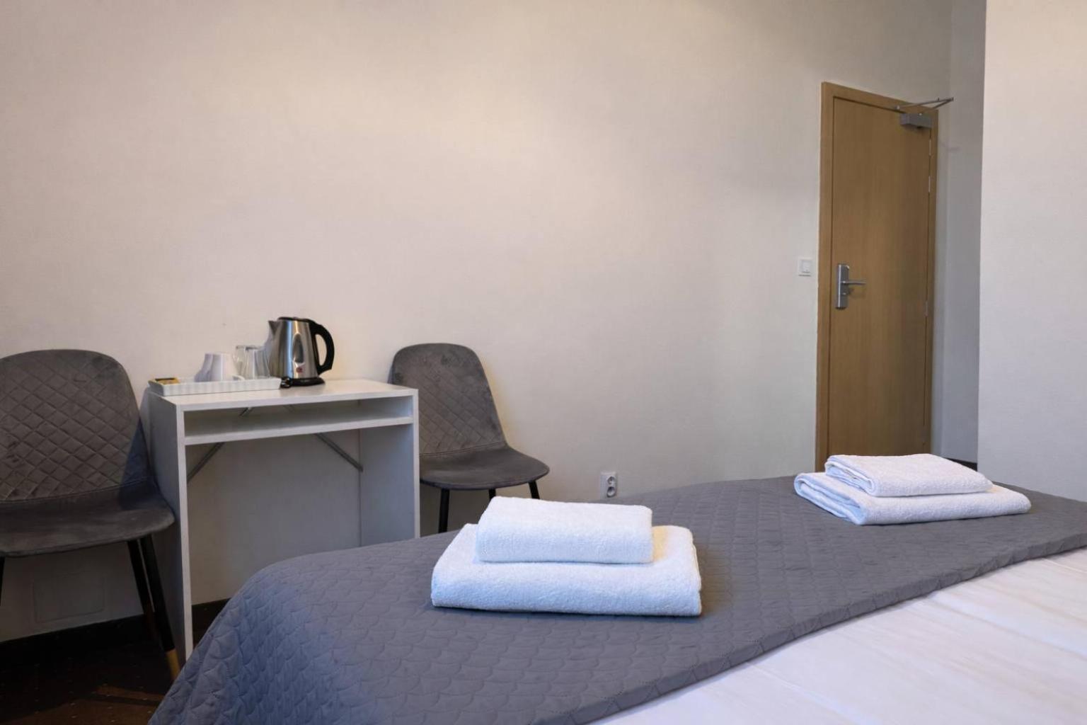 Double Room Private Bathroom