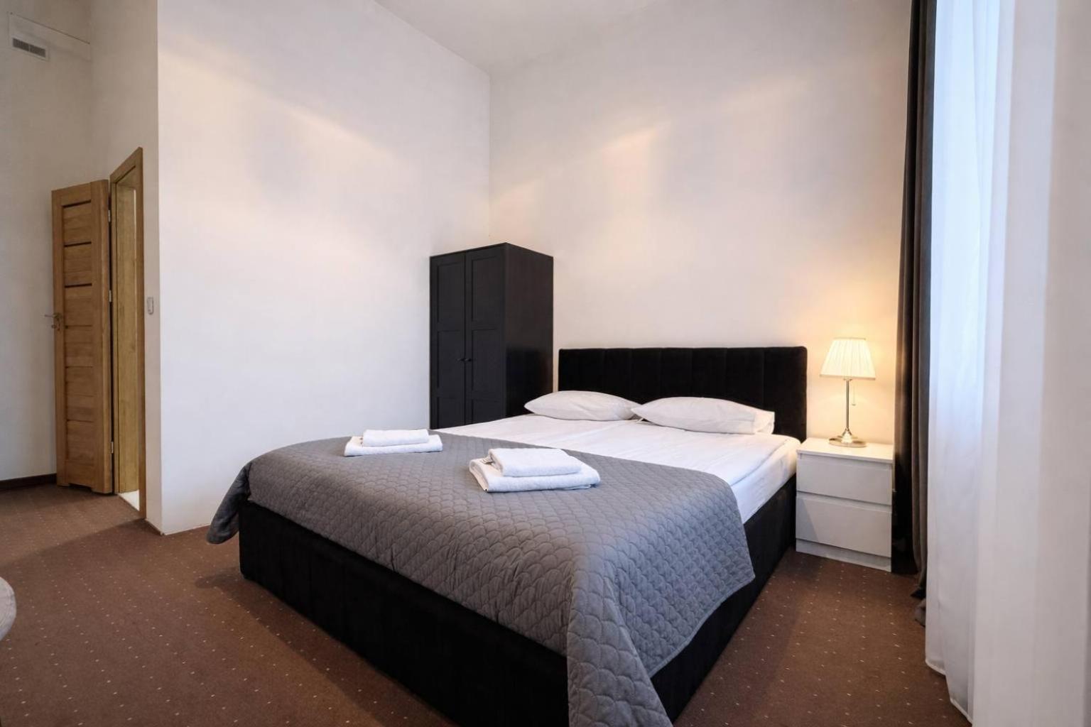 Double Room Private Bathroom