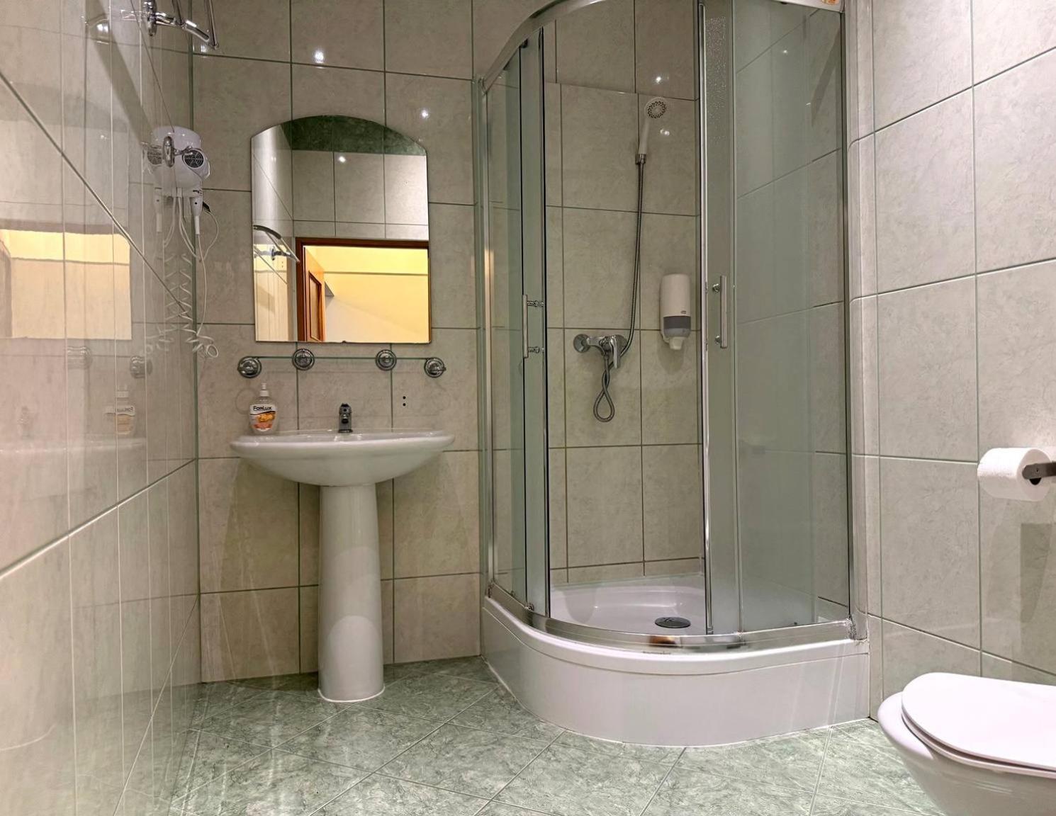 Double Room Private Bathroom