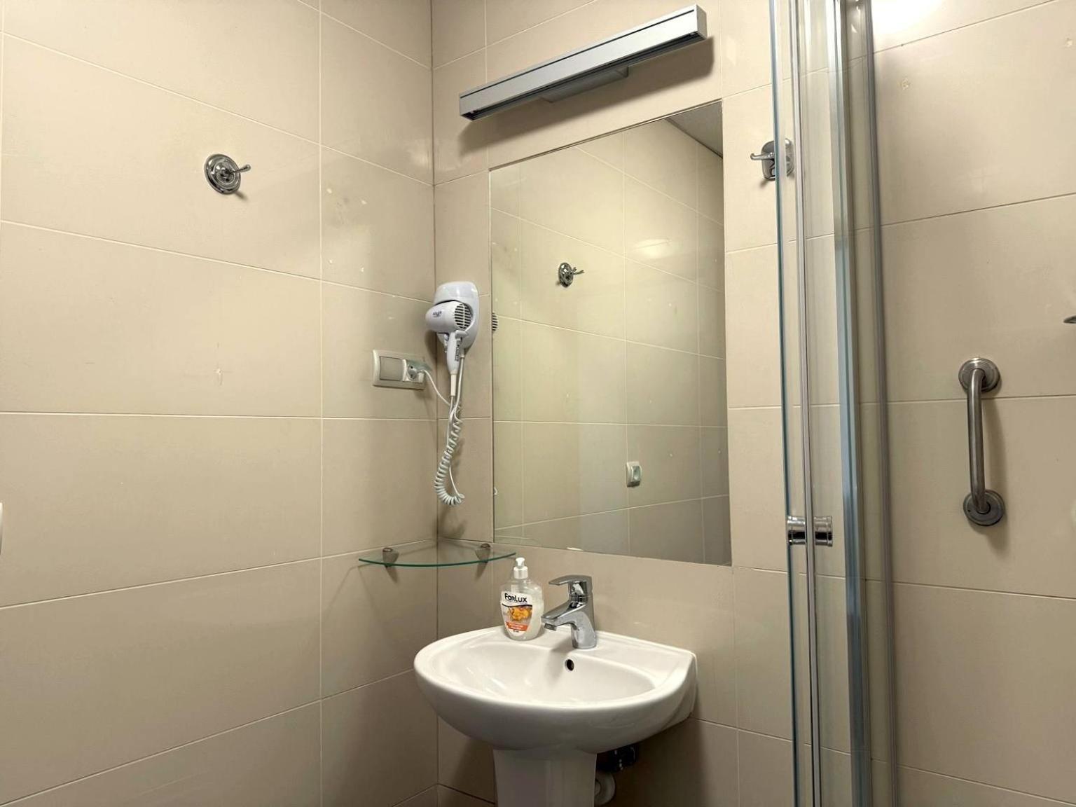 Double Room Private Bathroom