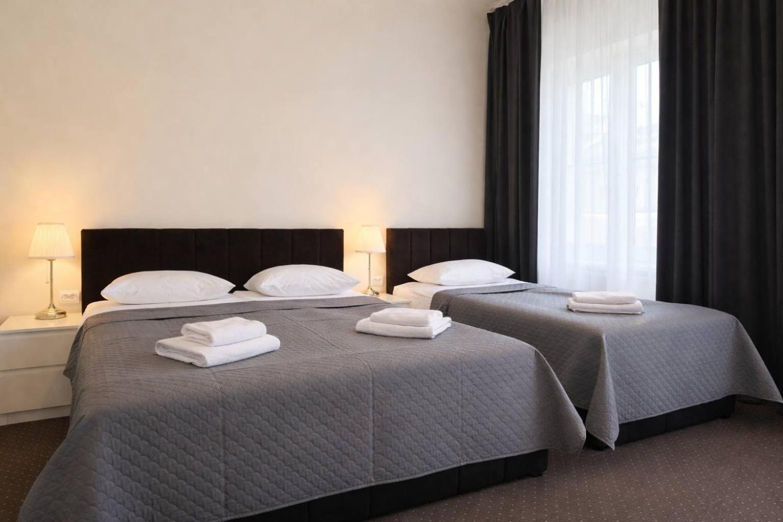 Triple Room