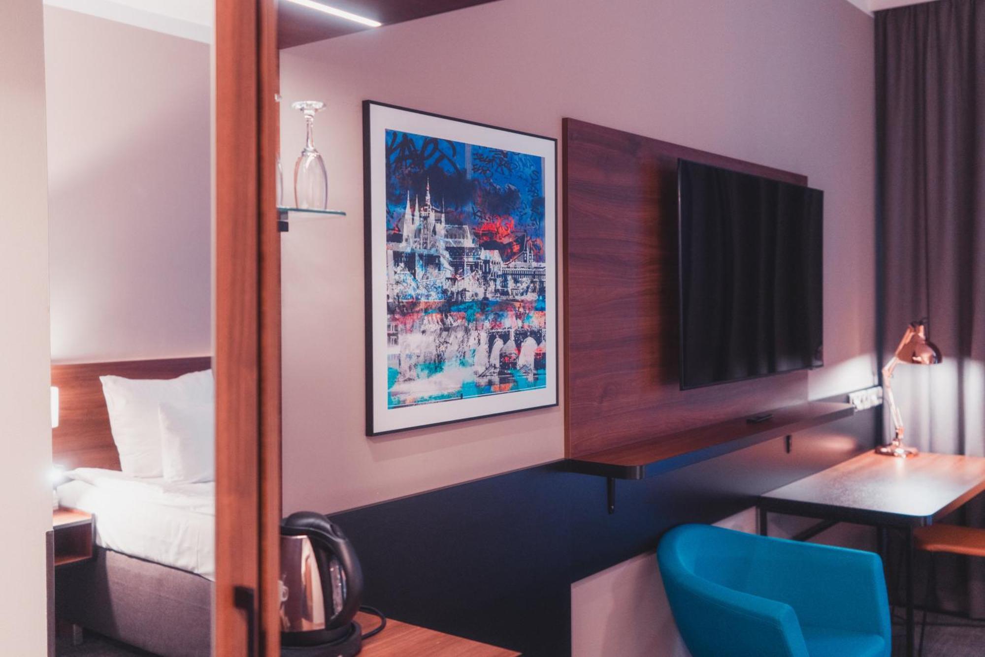 Standard King Room