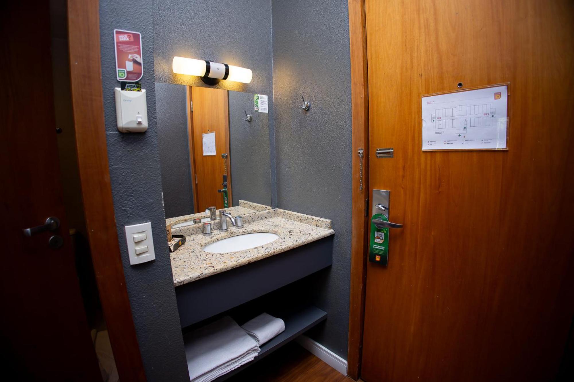 Standard Room with Two Double Beds