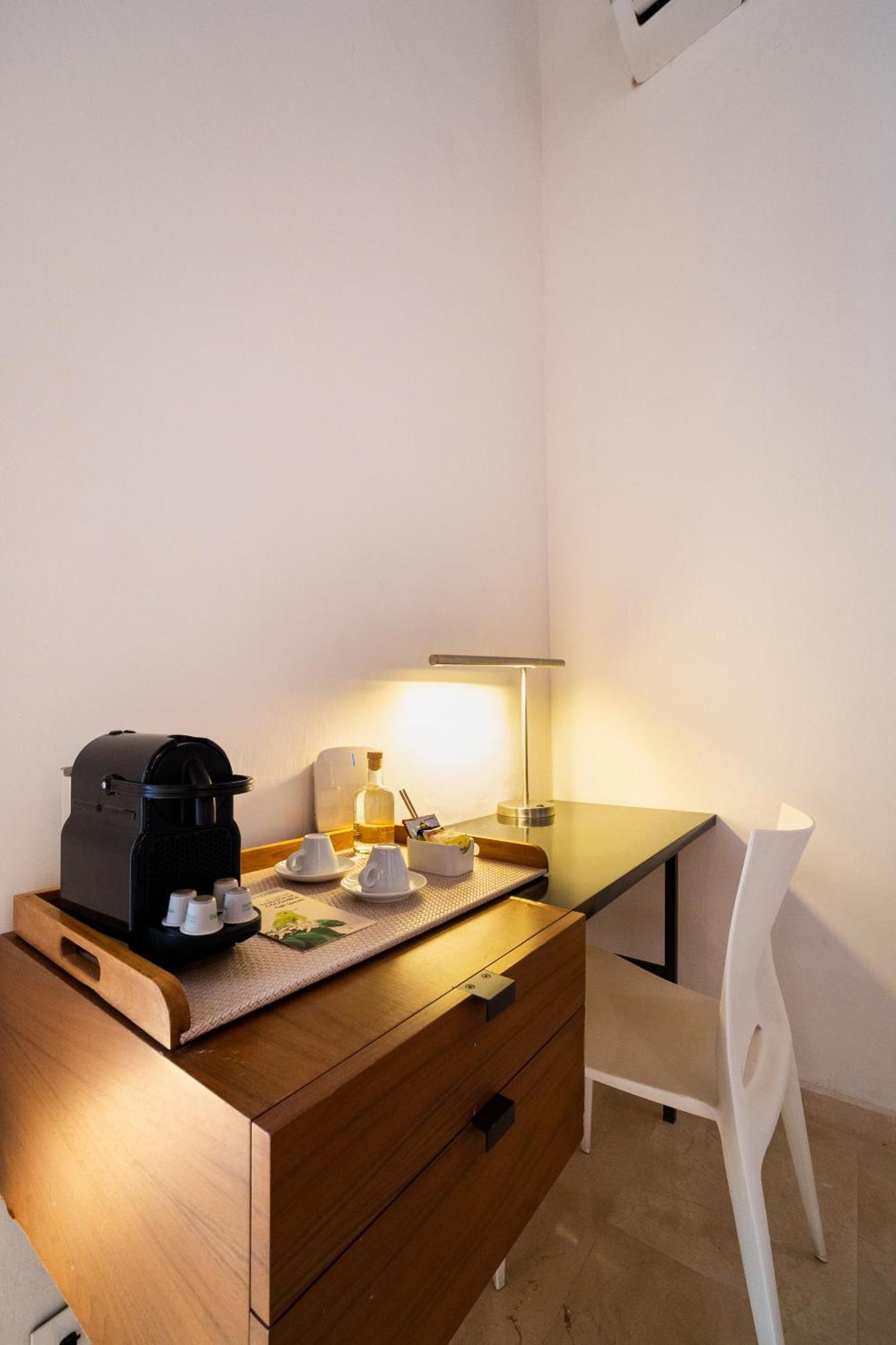 One-Bedroom King Suite