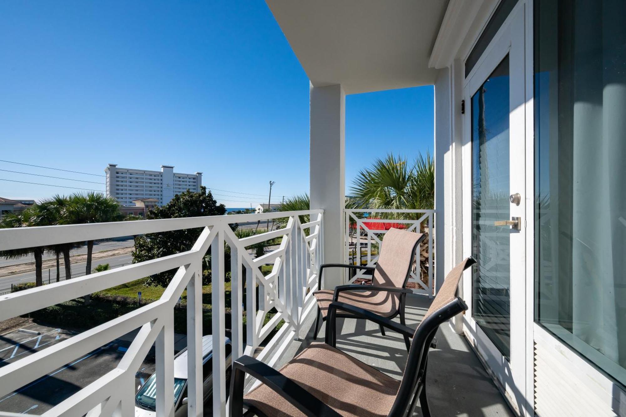 Queen Room Balcony