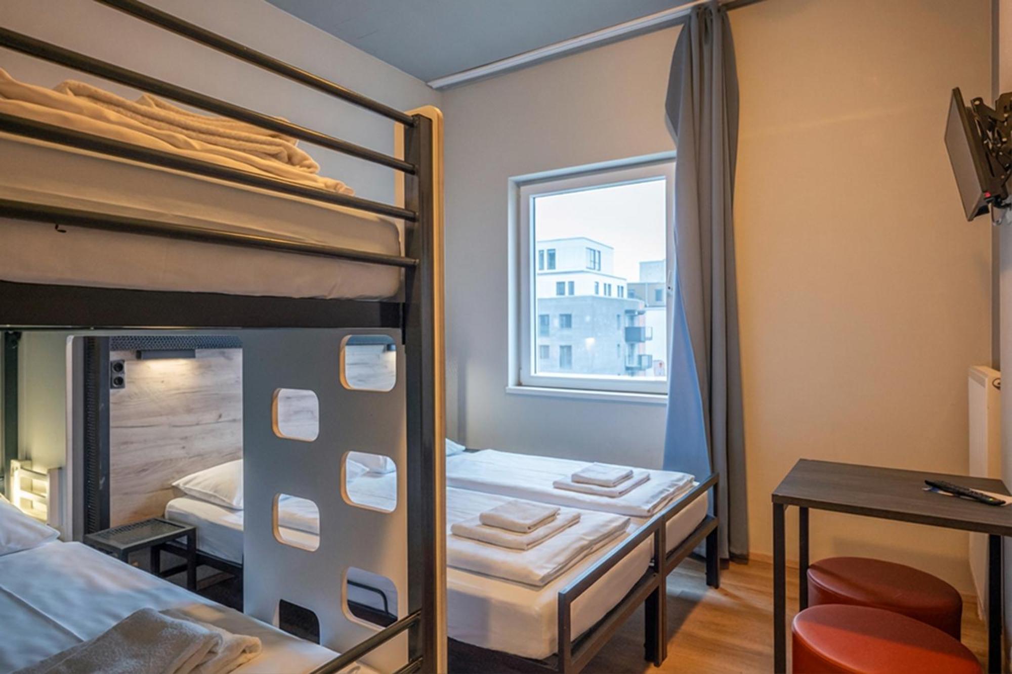 Bed 4-Bed Dormitory Room