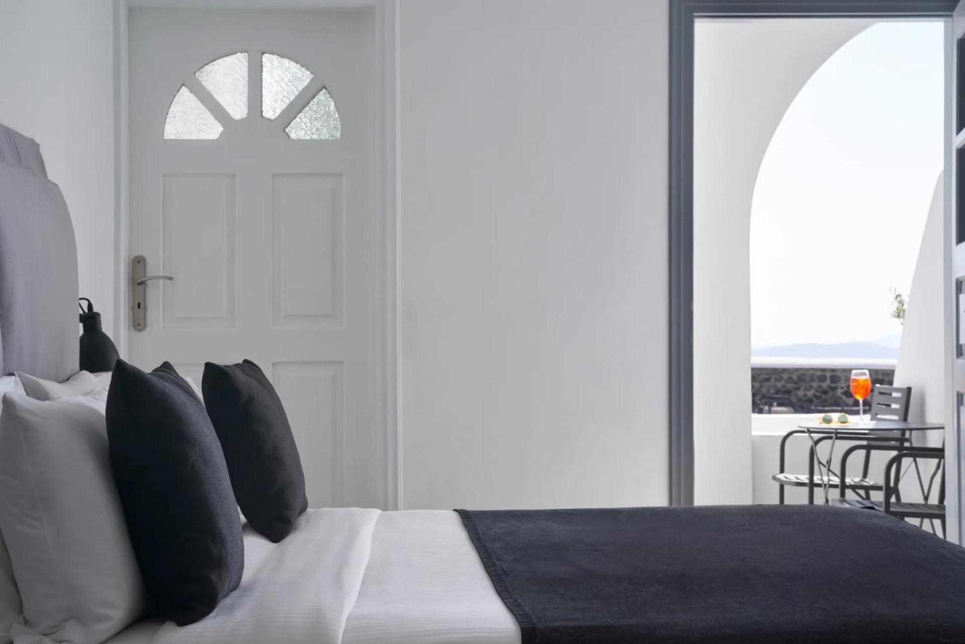 Superior Room Jetted Tub & Side Sea View,1756737964:JPEG