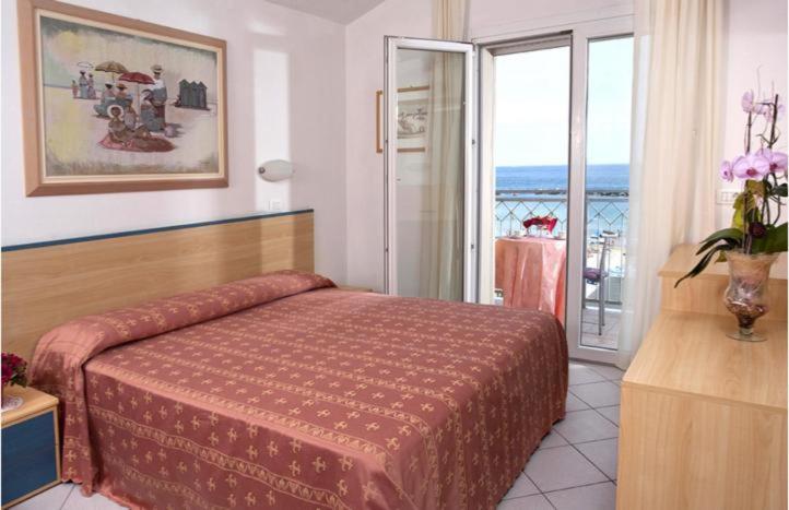 Quadruple Room Sea View,1756753879:JPEG