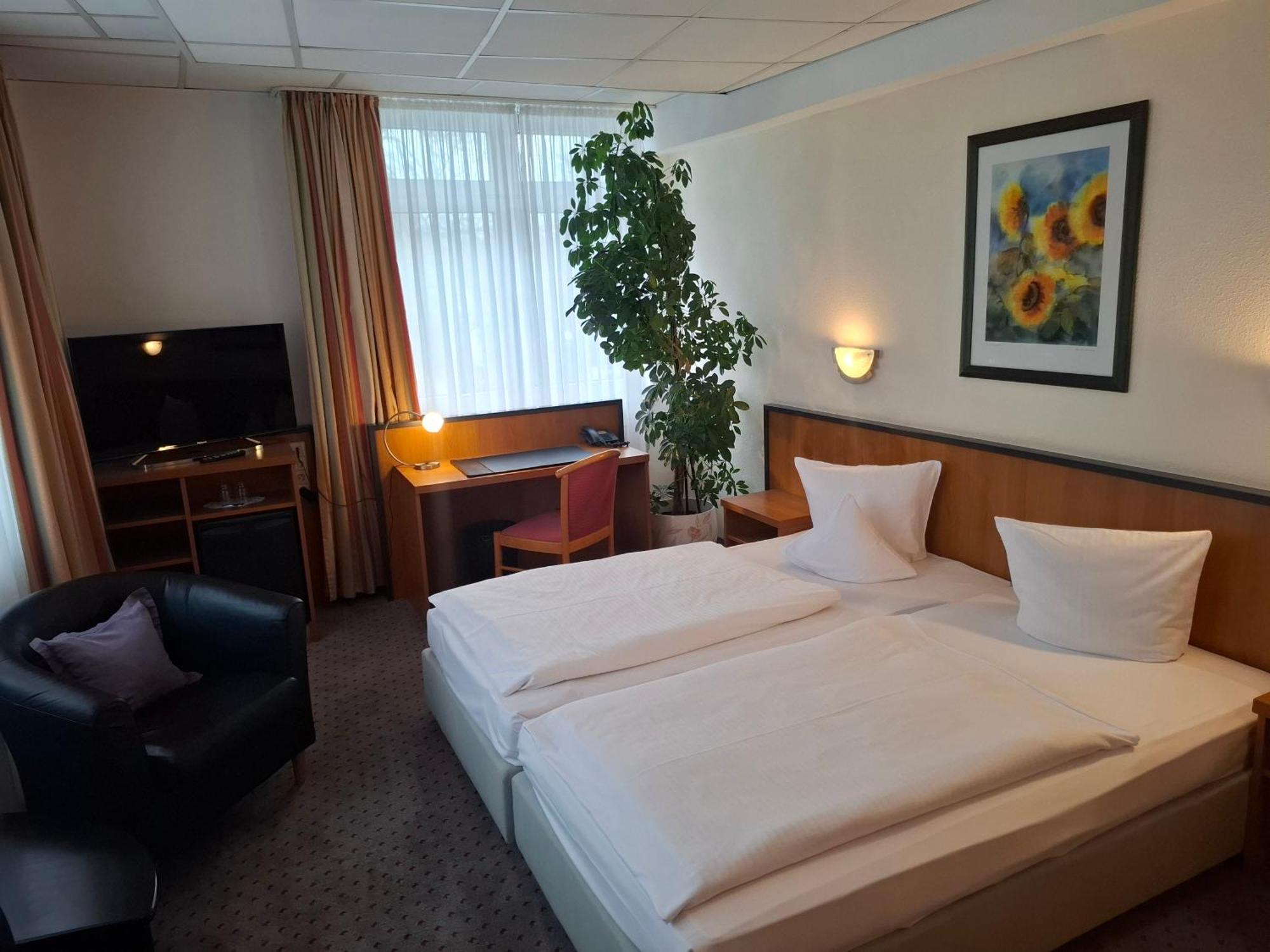 Deluxe Single Room