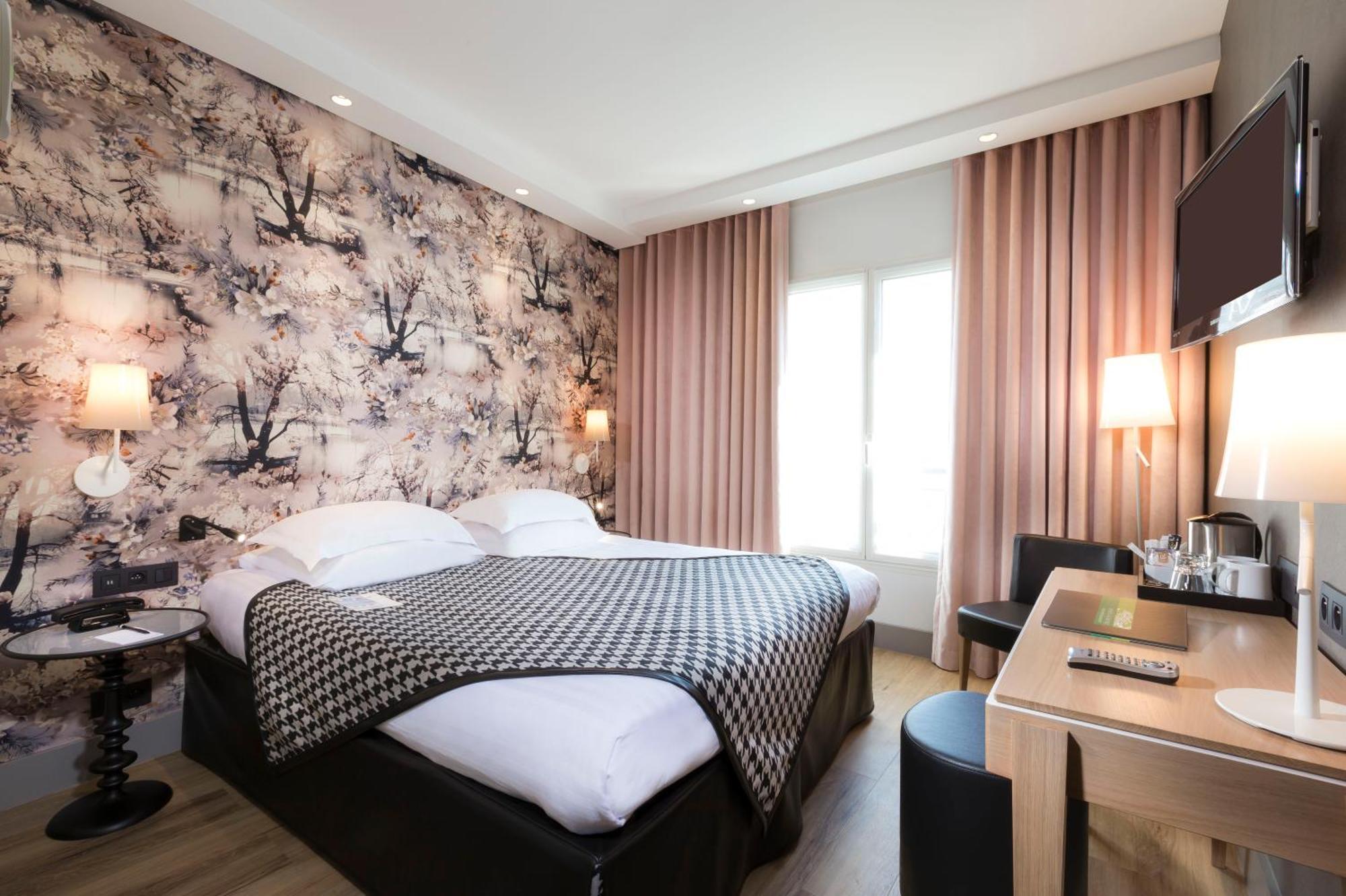 Nomad Classic Room