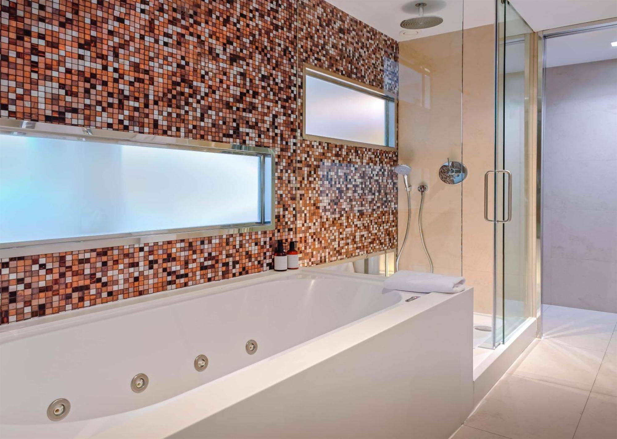 Suite Júnior