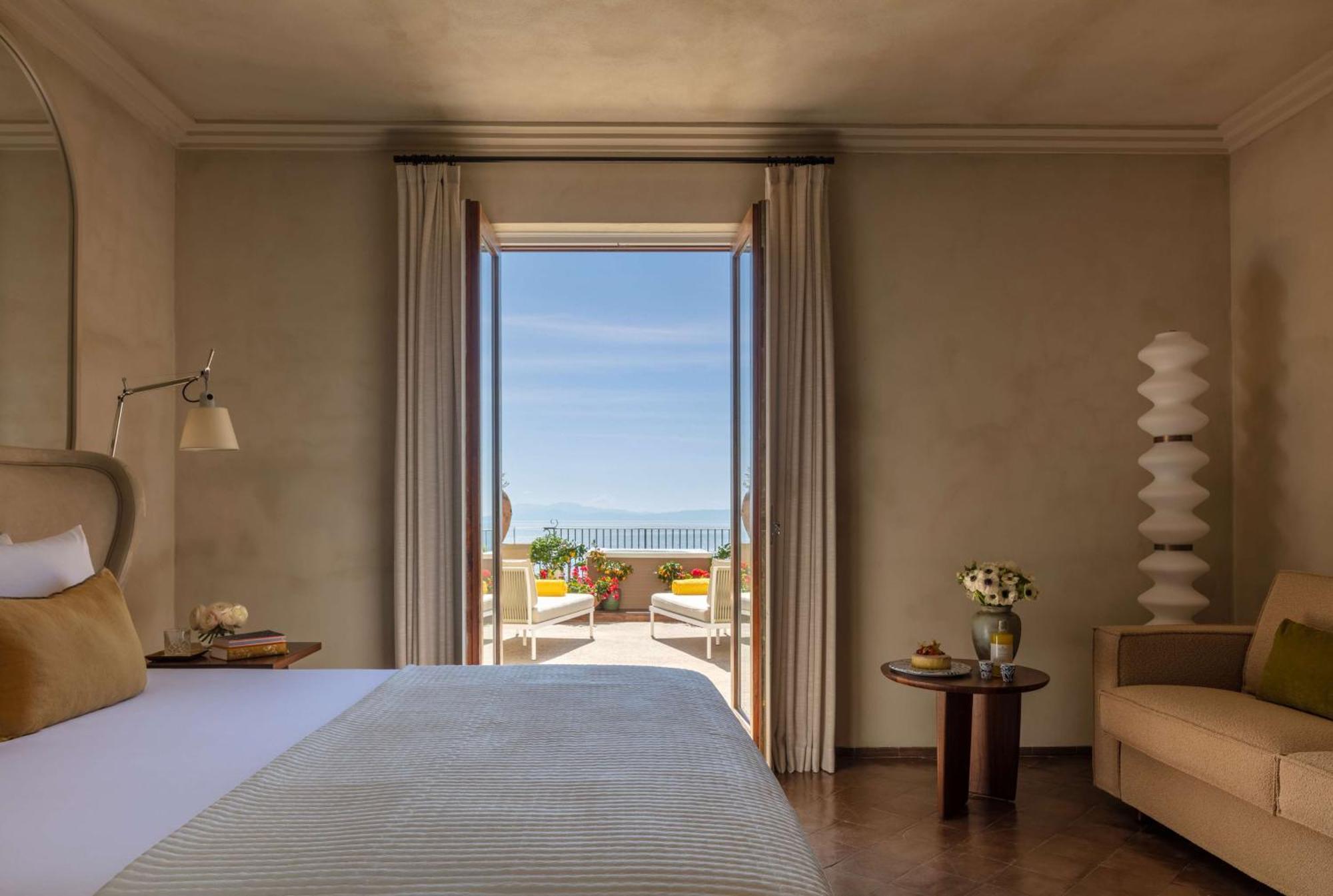 Junior Suite Sea View Terrace Jacuzzi