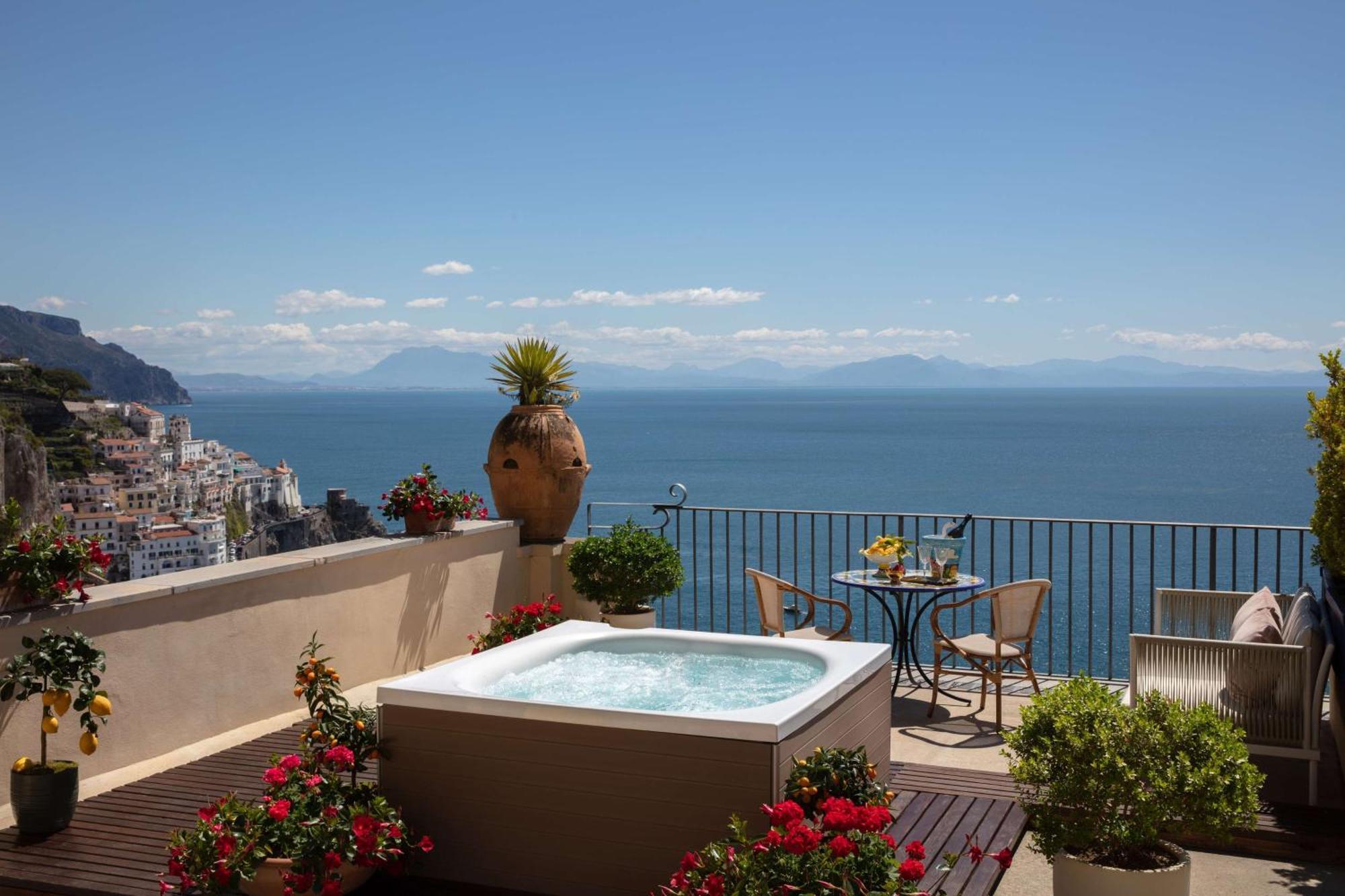 Junior Suite Sea View Terrace Jacuzzi