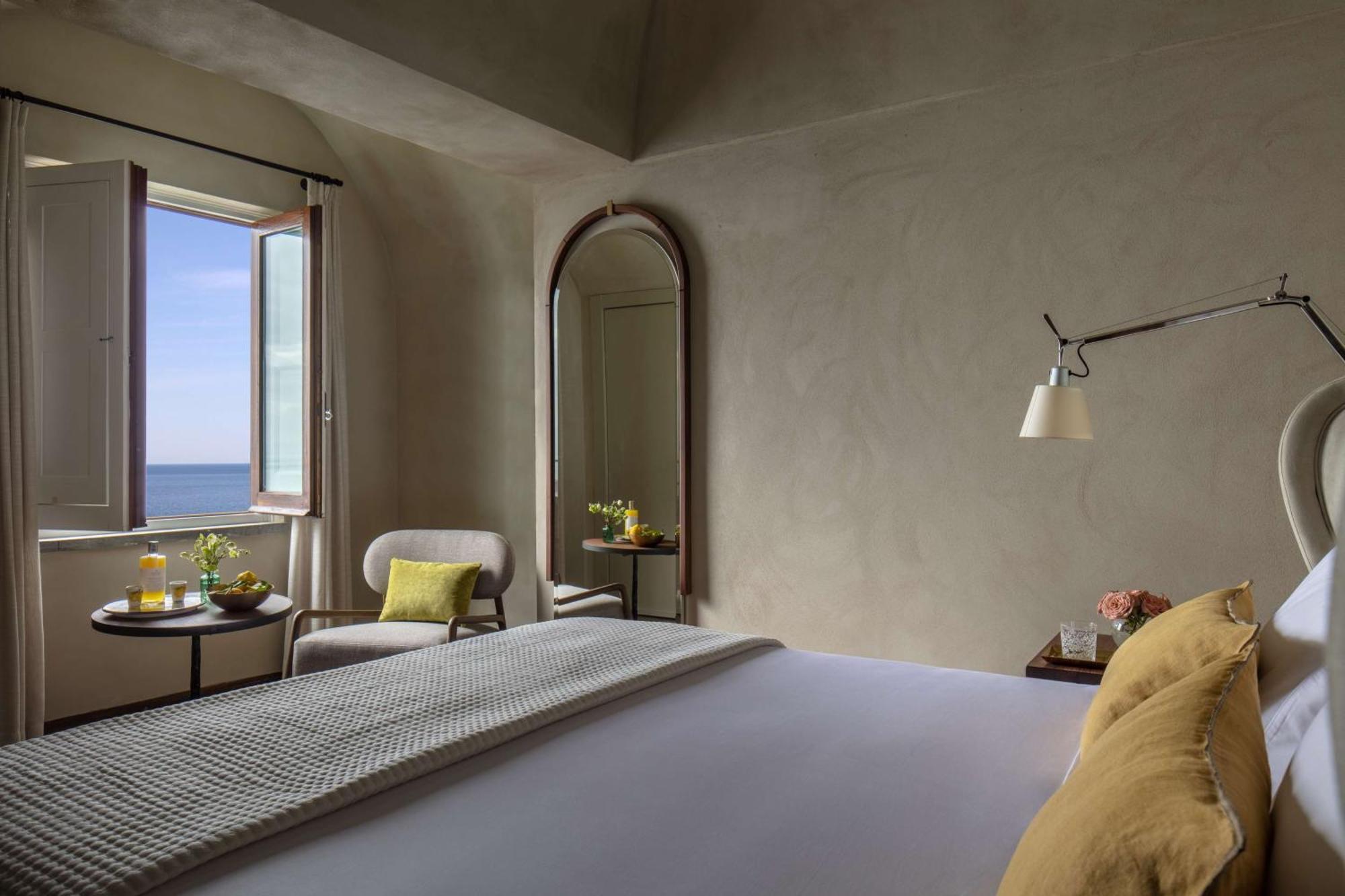 Deluxe Room Sea View